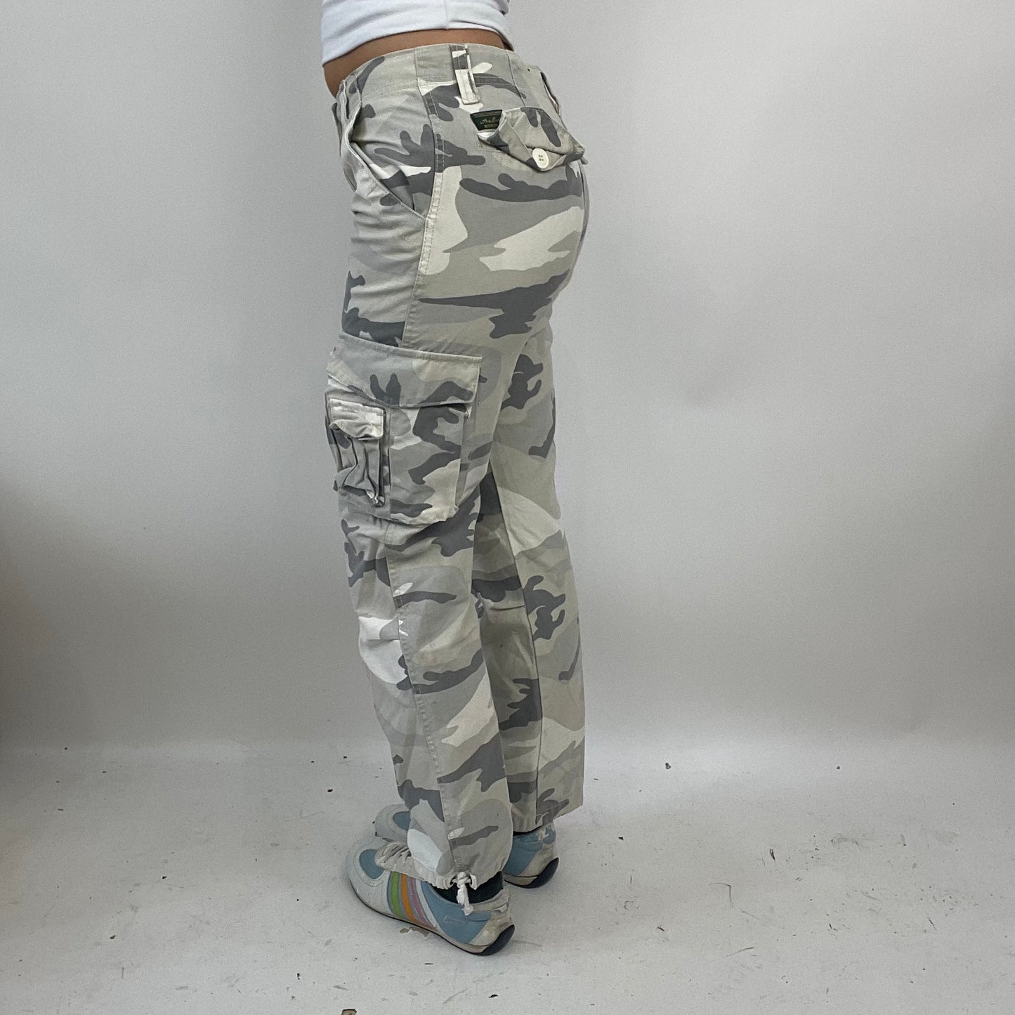 PARIS HILTON DROP | small khaki camo trousers