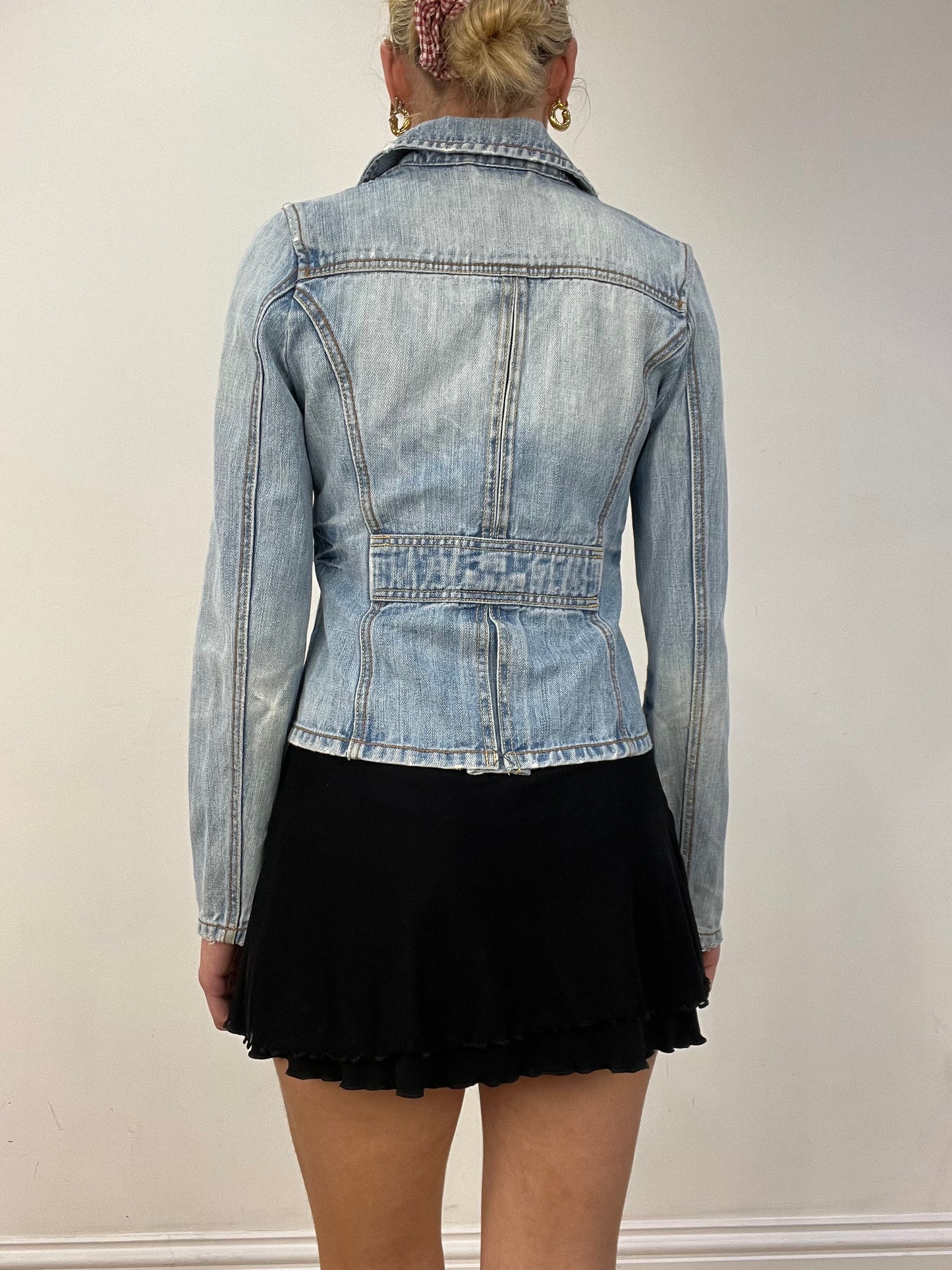 vintage edit: date night | small light wash denim jacket