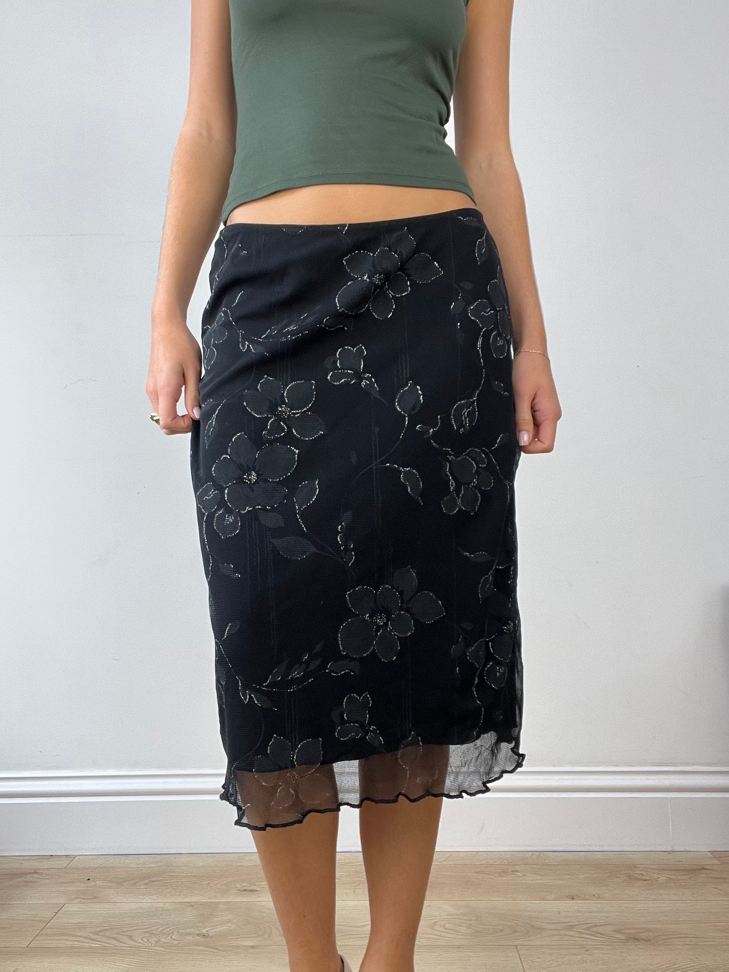 BUFFY THE VAMPIRE SLAYER | large black floral print skirt