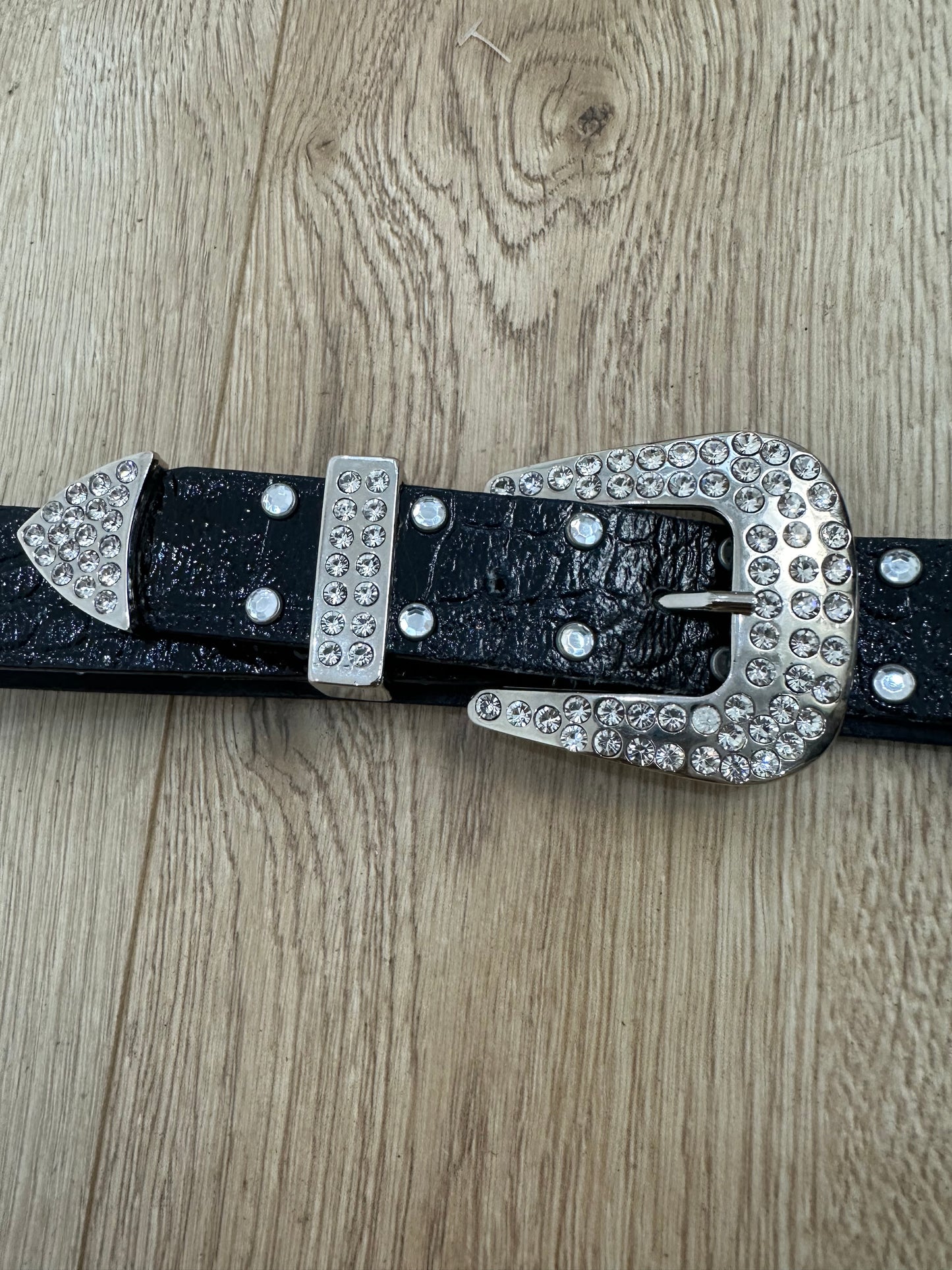 MOB WIFE DROP | black belt with diamanté buckle