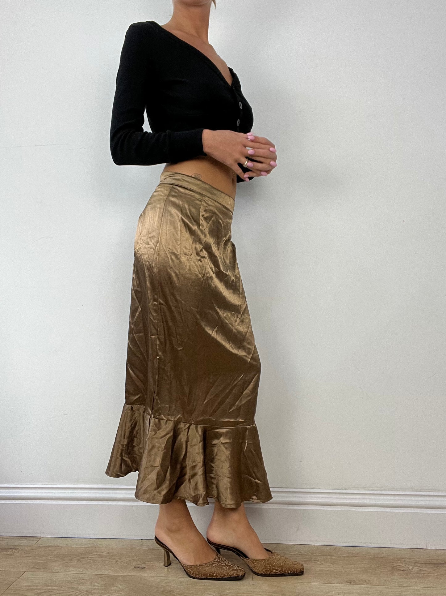 💻 LIBRARIAN CORE | small gold satin maxi skirt