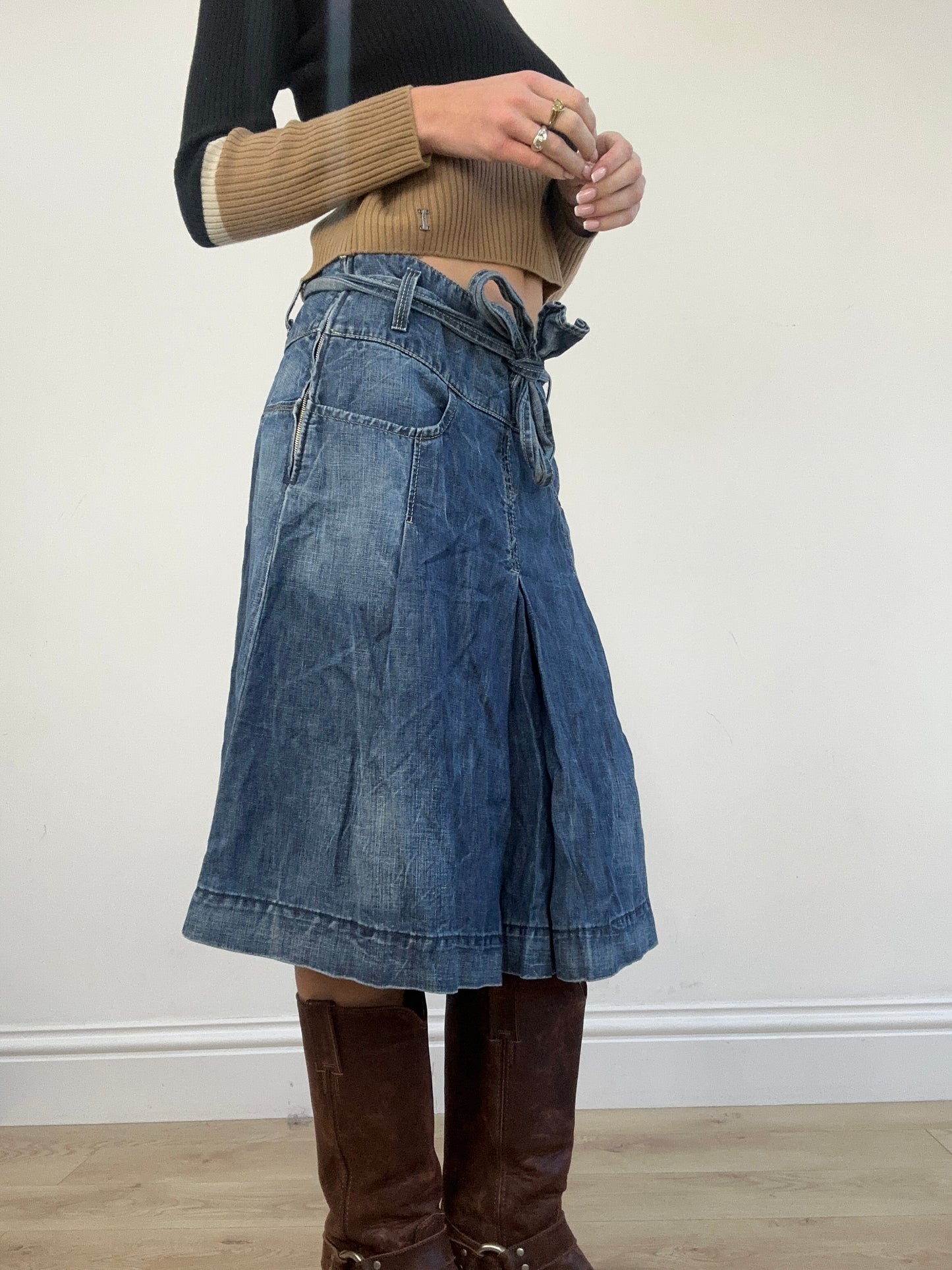 WINTER TRENDS | medium miss sixty denim midi skirt