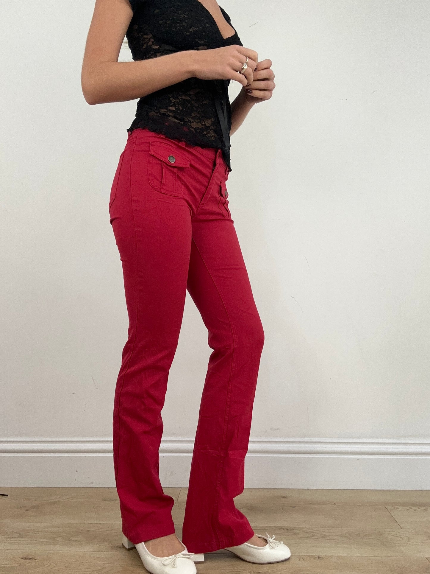 WINTER ESSENTIALS | extra small red flared trousers