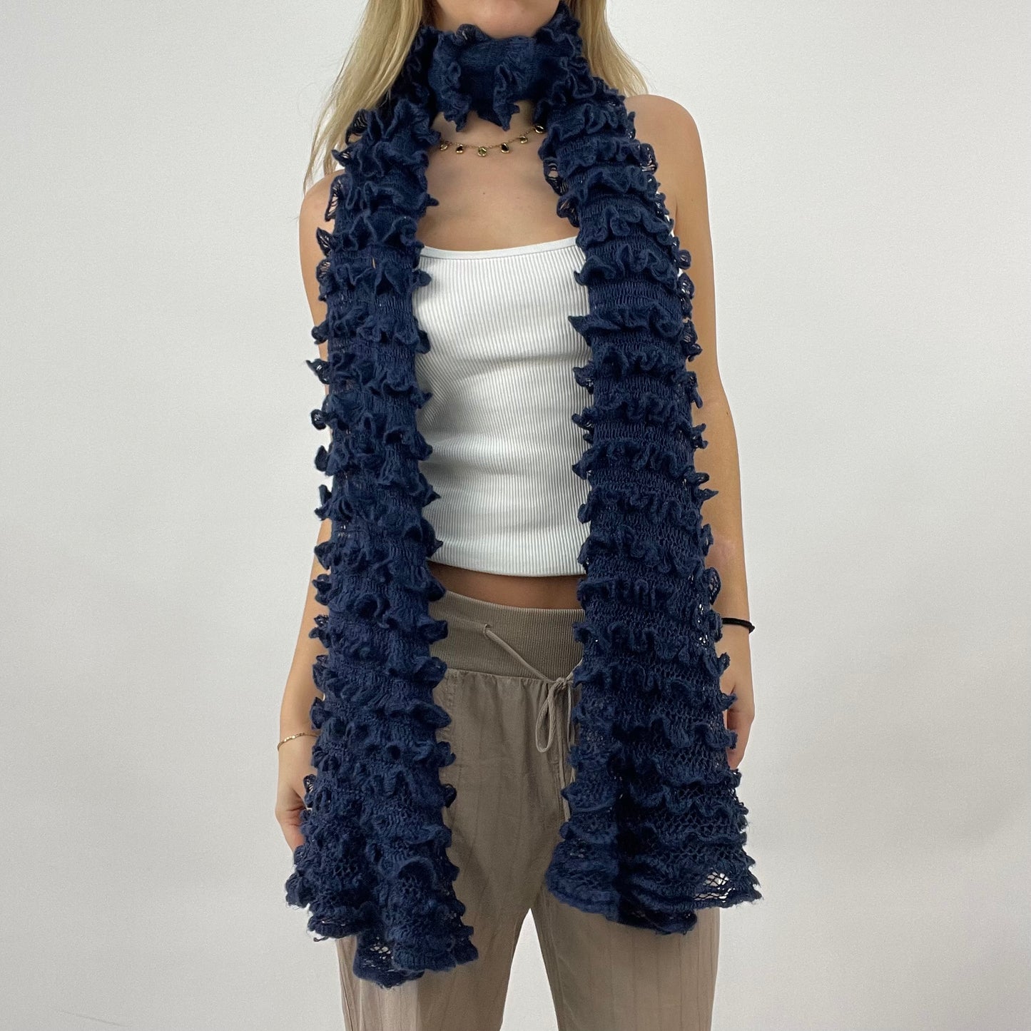 12 DAYS OF XMAS DROP | blue frill knit scarf