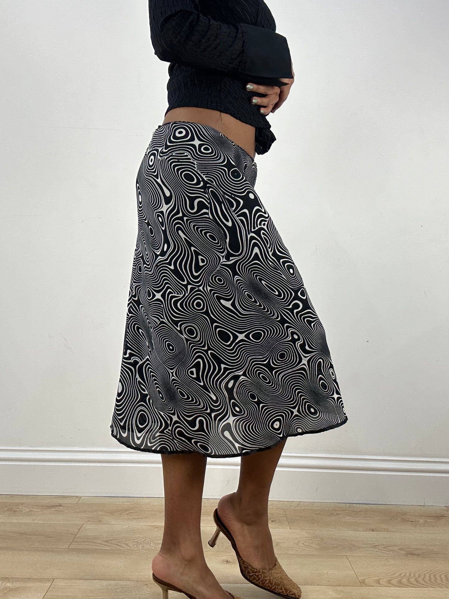 vintage edit: office siren | medium black and white midi skirt