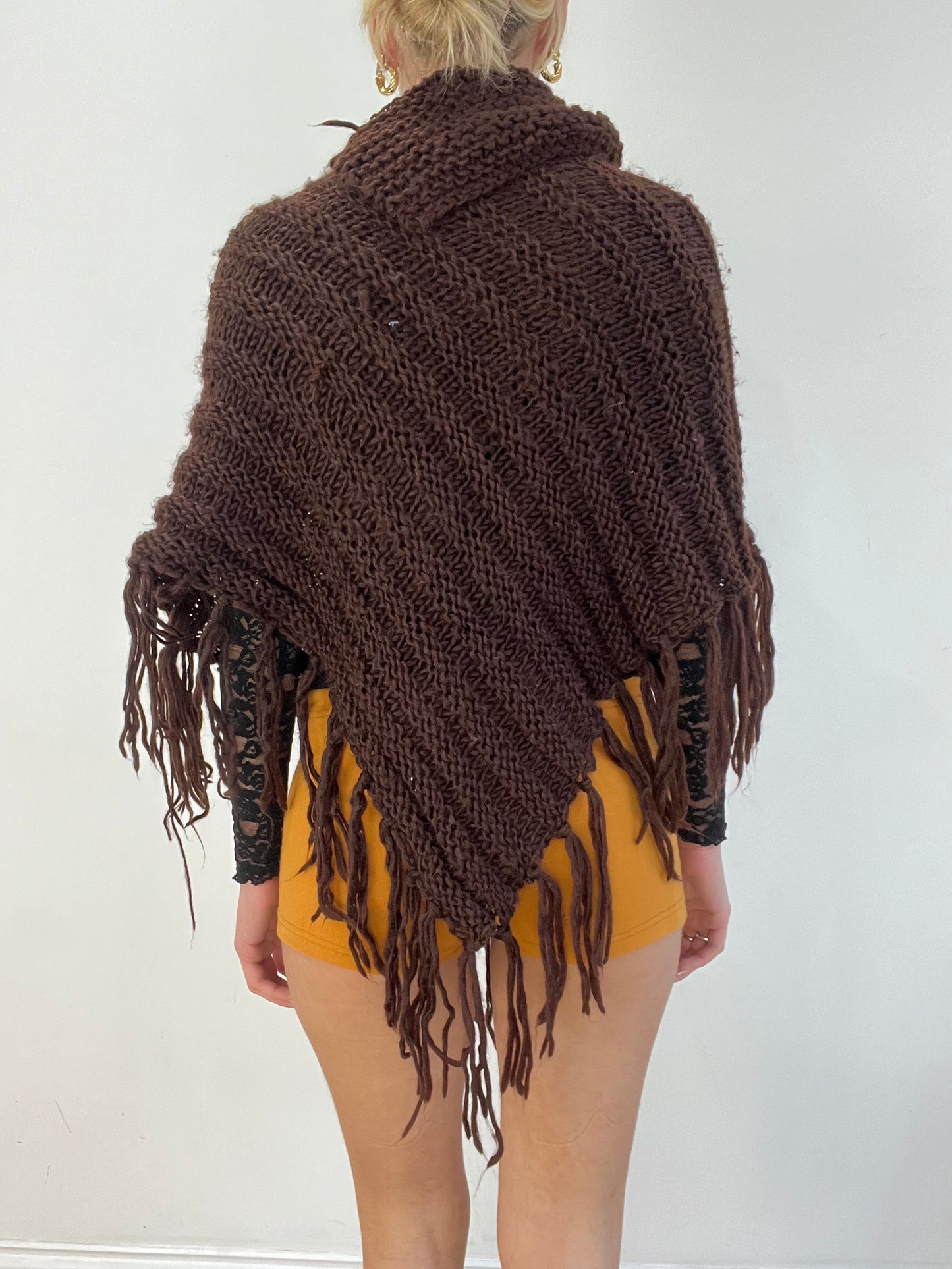 vintage edit four | one size brown knitted poncho