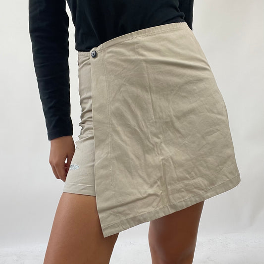 AMELIA GRAY DROP | small beige skort with blue stripes