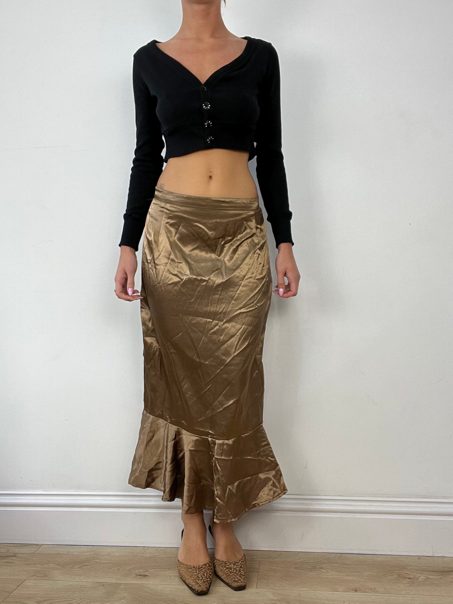 💻 LIBRARIAN CORE | small gold satin maxi skirt