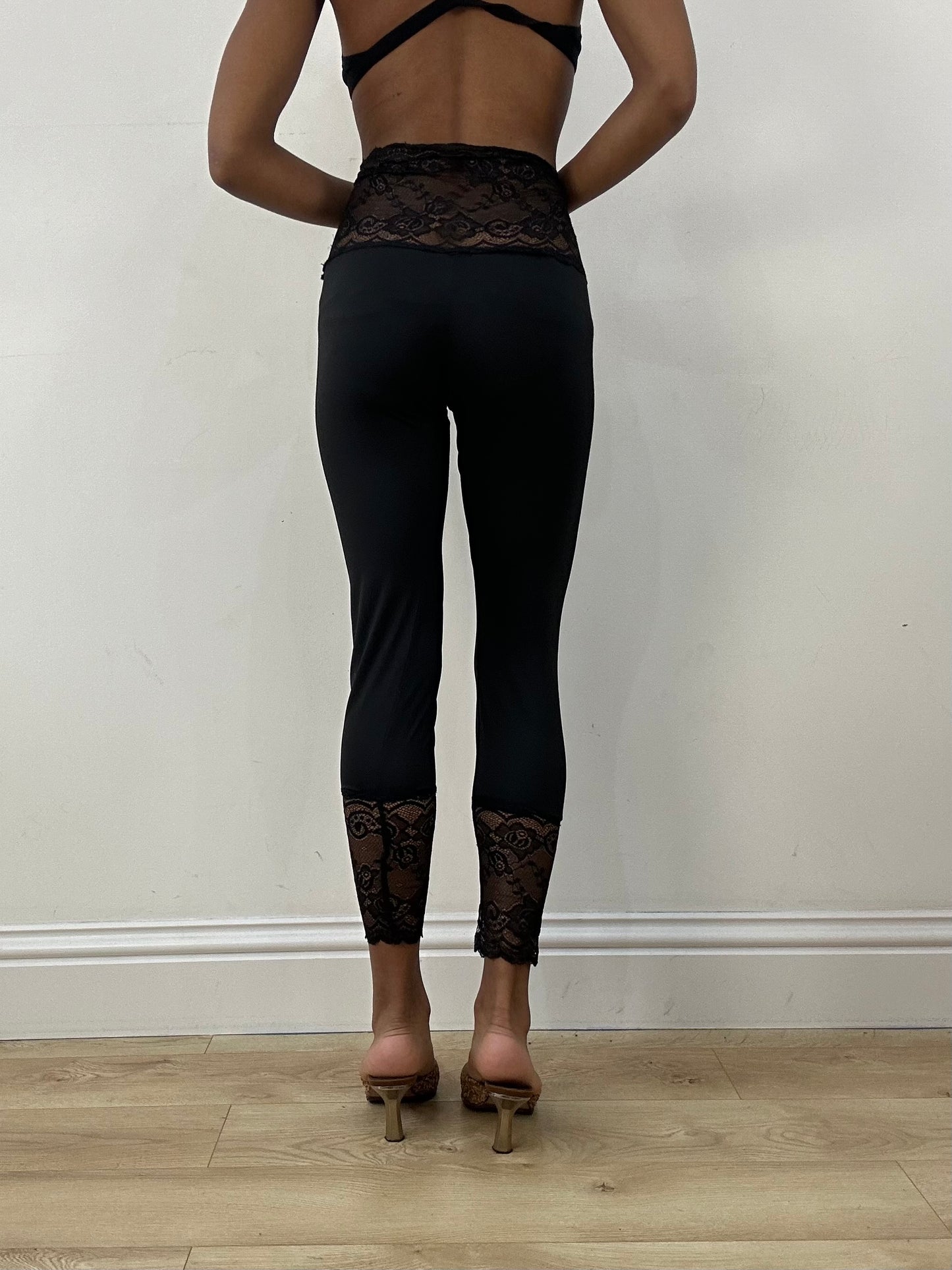 MOB WIFE DROP | small black lace detail leggings