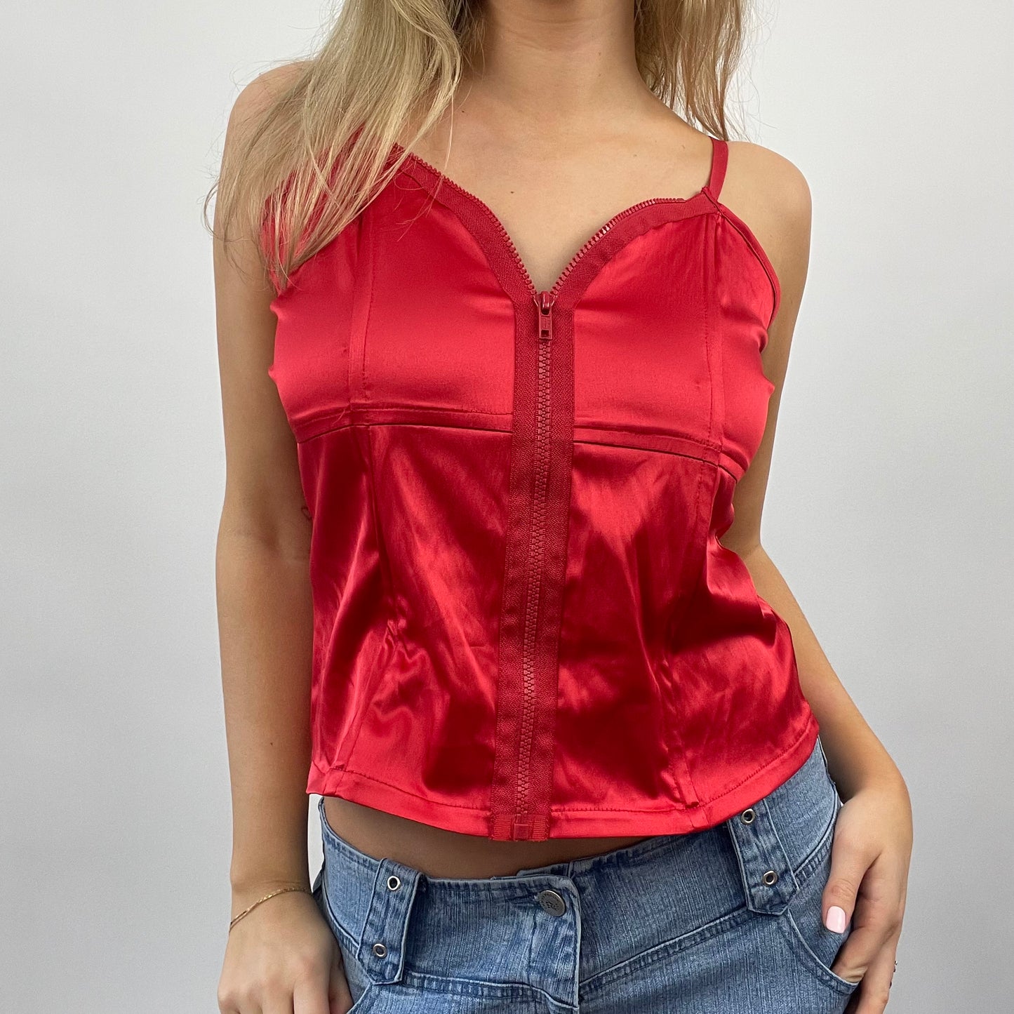 💚 GALENTINES DAY DROP | small red silky zip up top