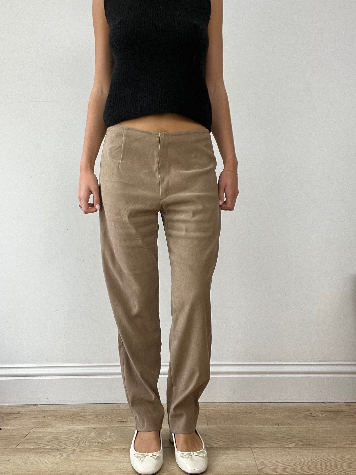 💚BUFFY THE VAMPIRE SLAYER | medium beige straight leg trousers