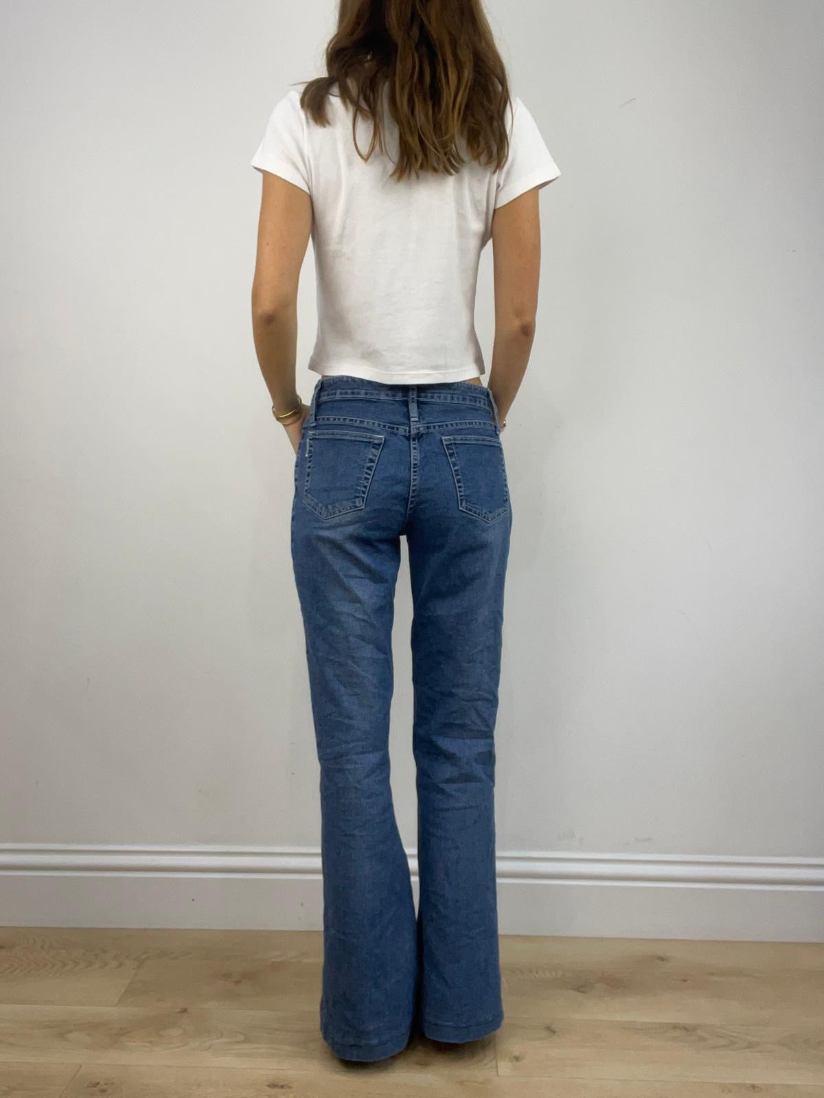 BUFFY THE VAMPIRE SLAYER | xs midwash jeans with corduroy cut out