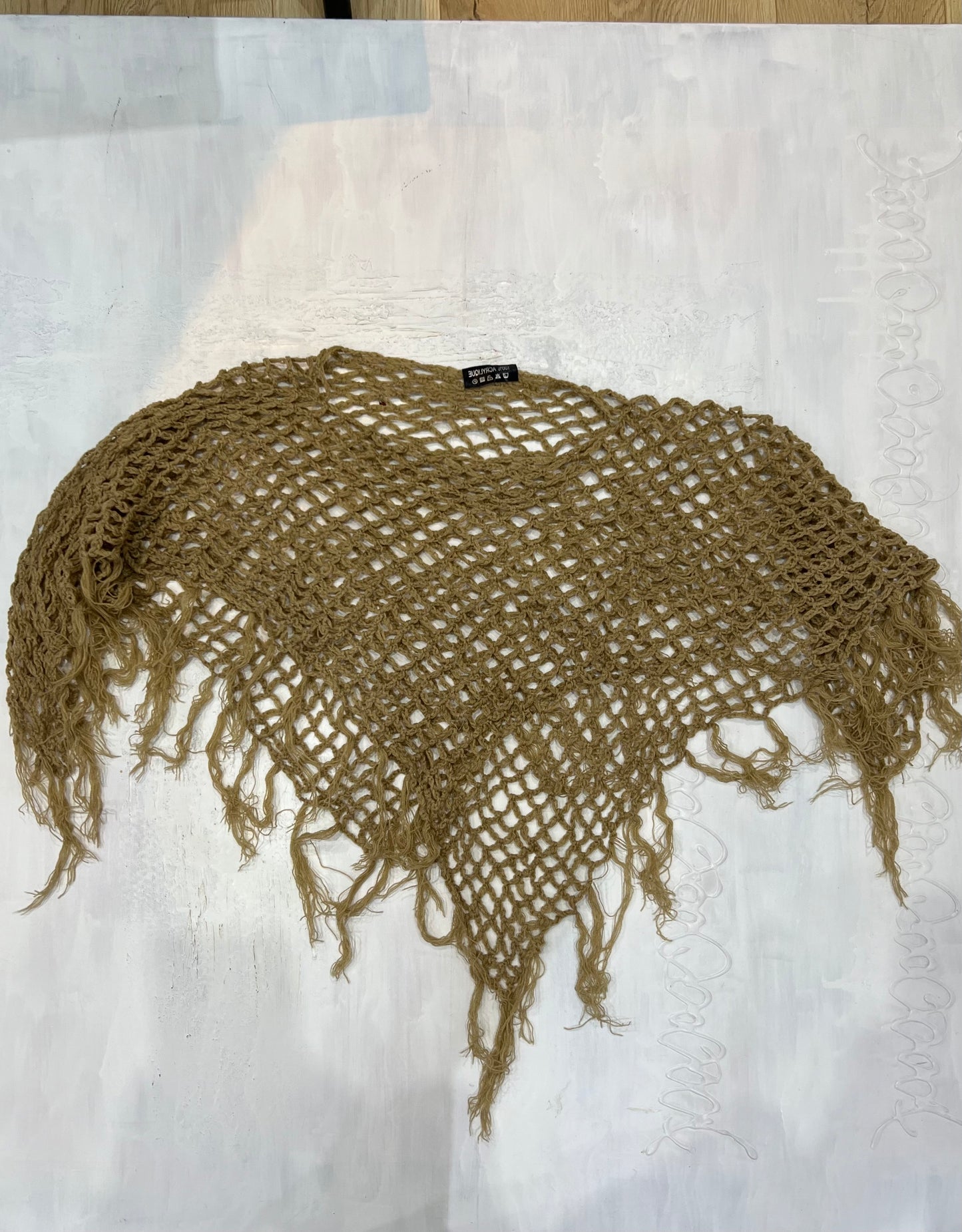 WINTER TRENDS | gold and beige crochet poncho