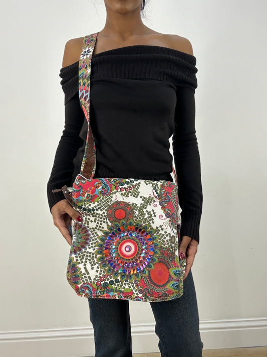 HIPPY CHIC DROP | patterned crossbody bag with colourful stud detail