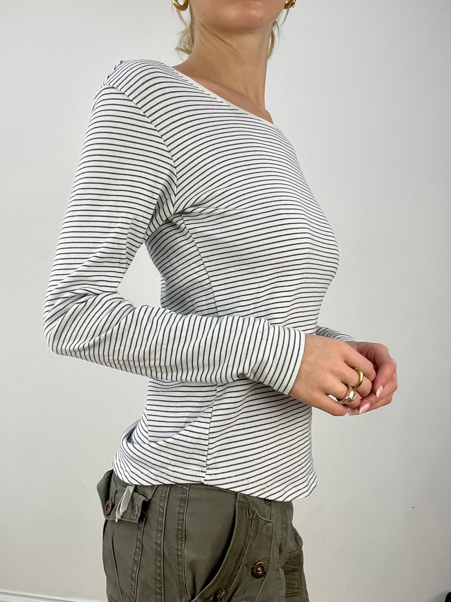 countryside | large white and navy striped long sleeve top