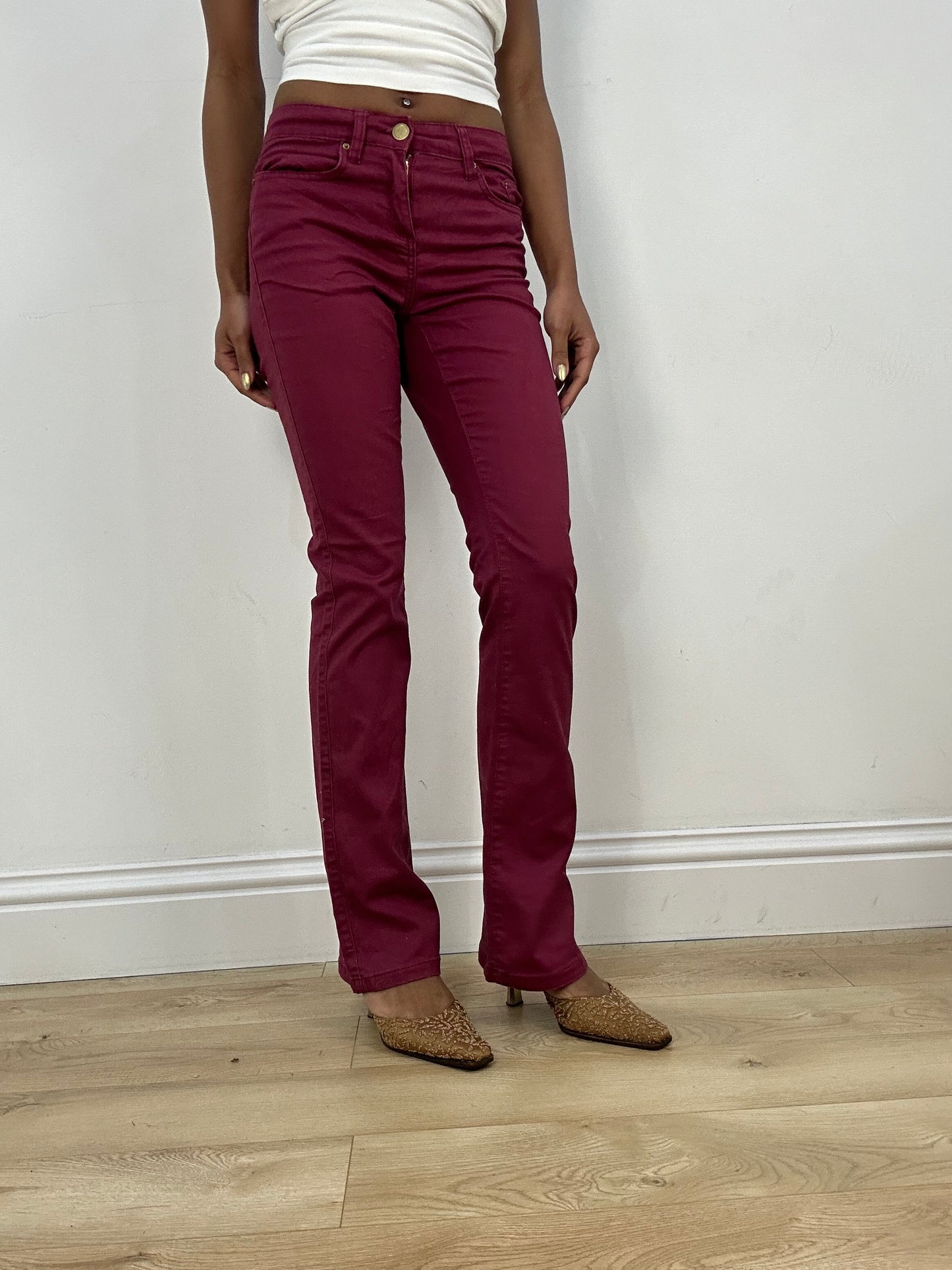 BEST PICKS | small burgundy red jeans