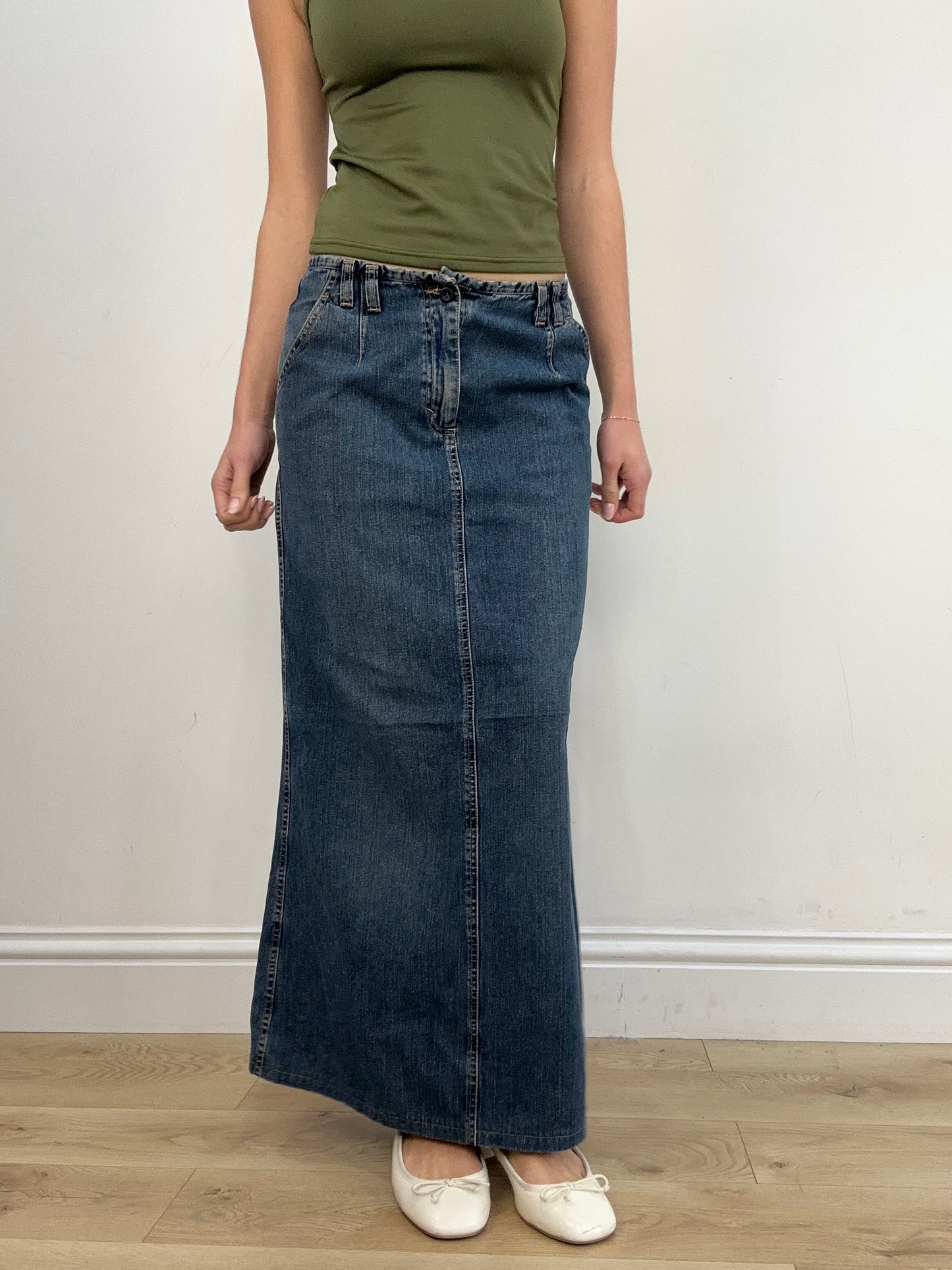 vintage edit six | small dark wash sisley maxi skirt