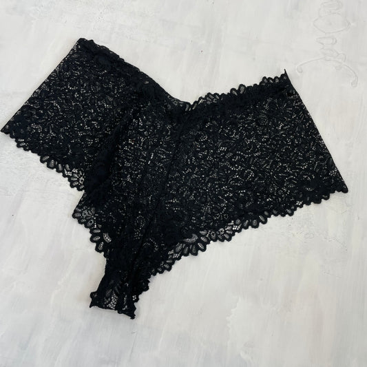 💻 GRUNGE COQUETTE DROP | small black lace underwear