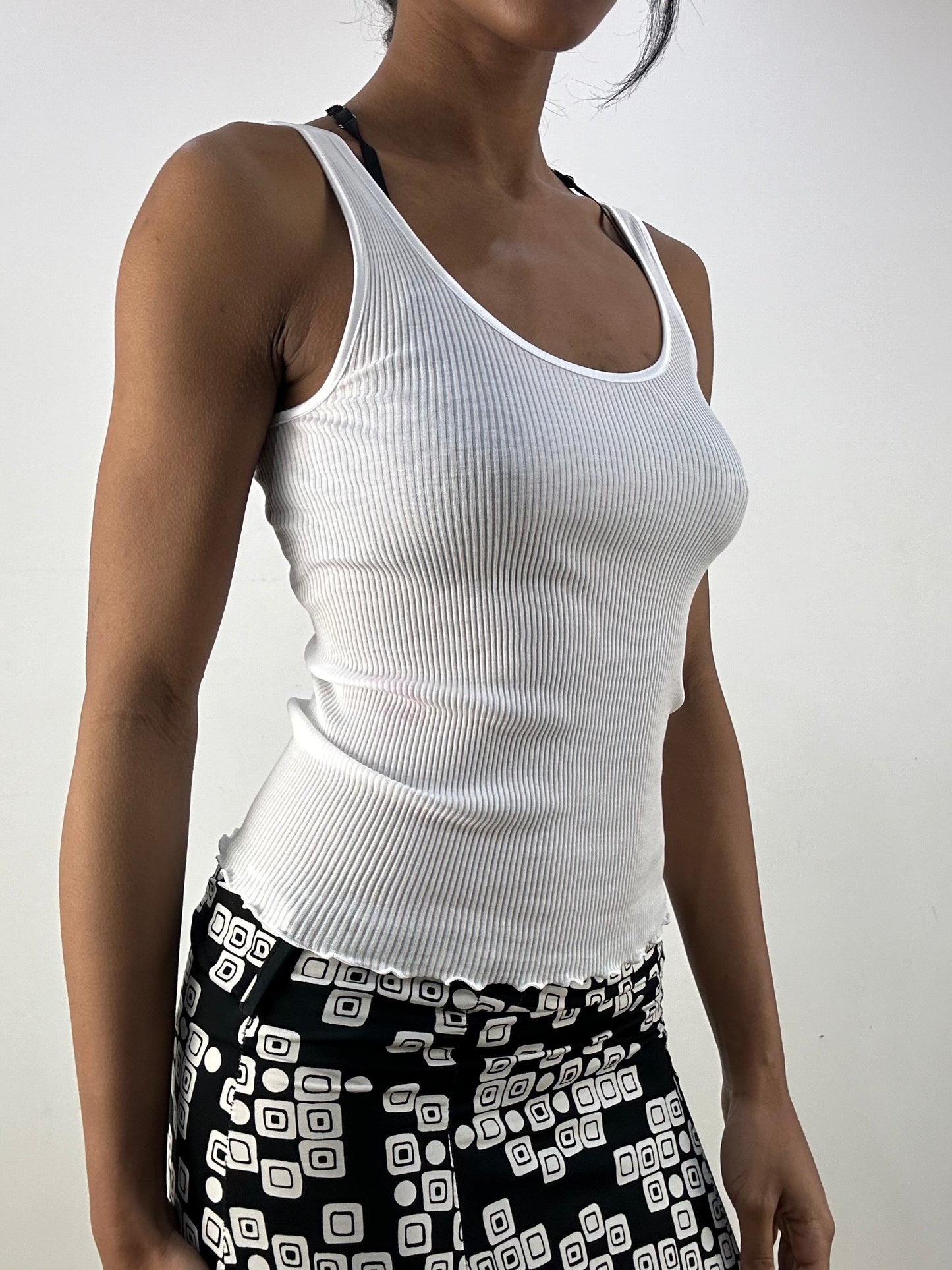 MOB WIFE DROP | small white ribbed top with lettuce edge