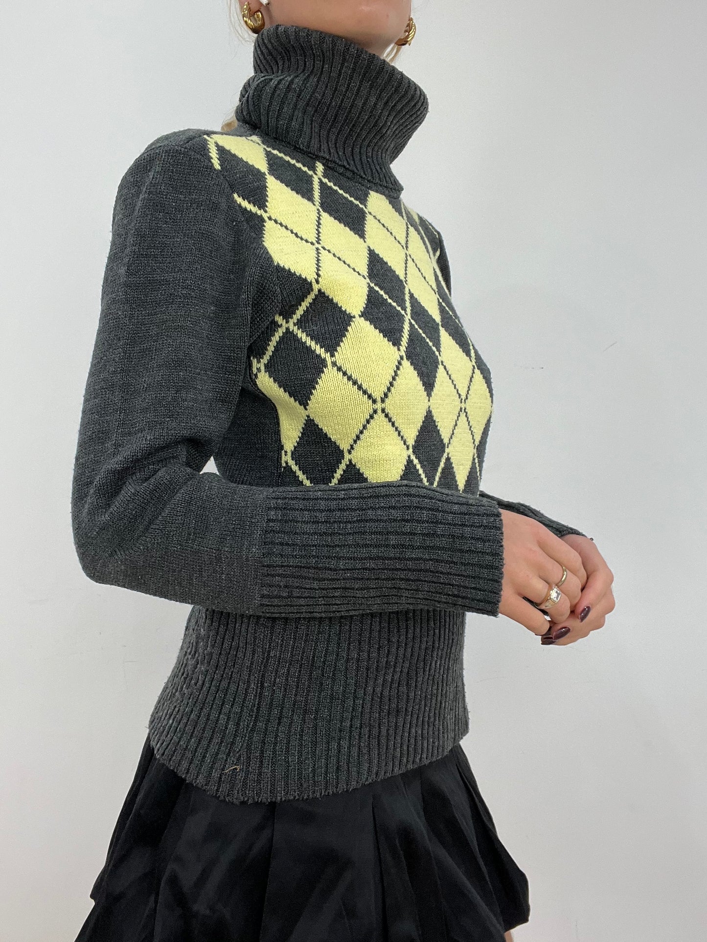 WINTER ESSENTIALS | medium grey argyle print jumper