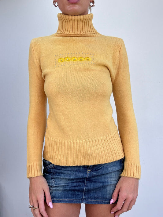 COSY CLASSICS | small yellow roll neck jumper with floral embroidery