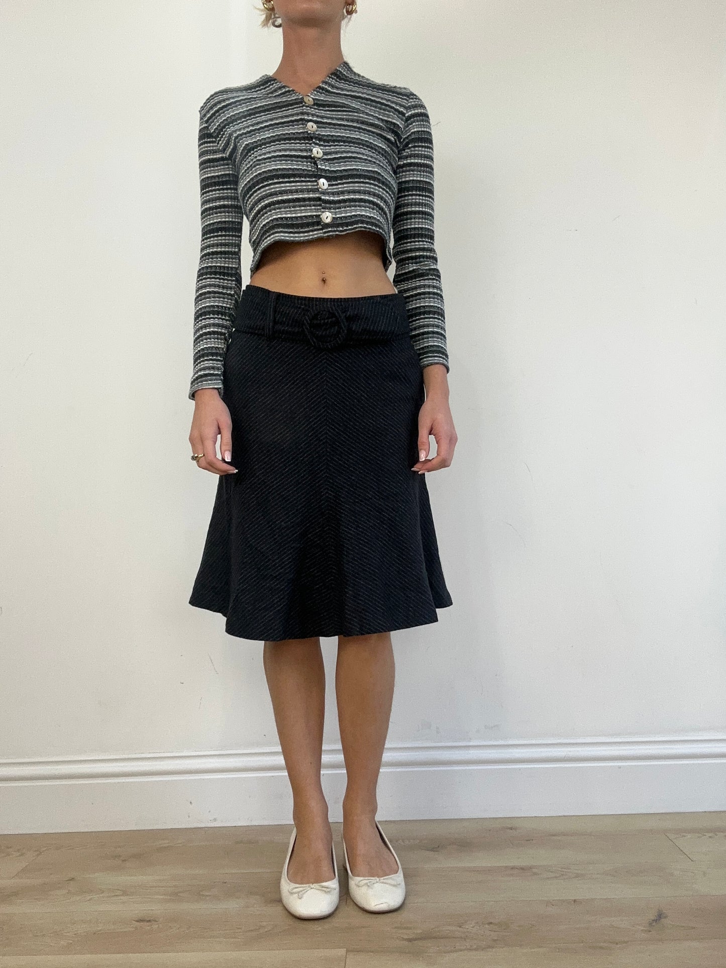 WINTER TRENDS | small black marlboro classics striped midi skirt