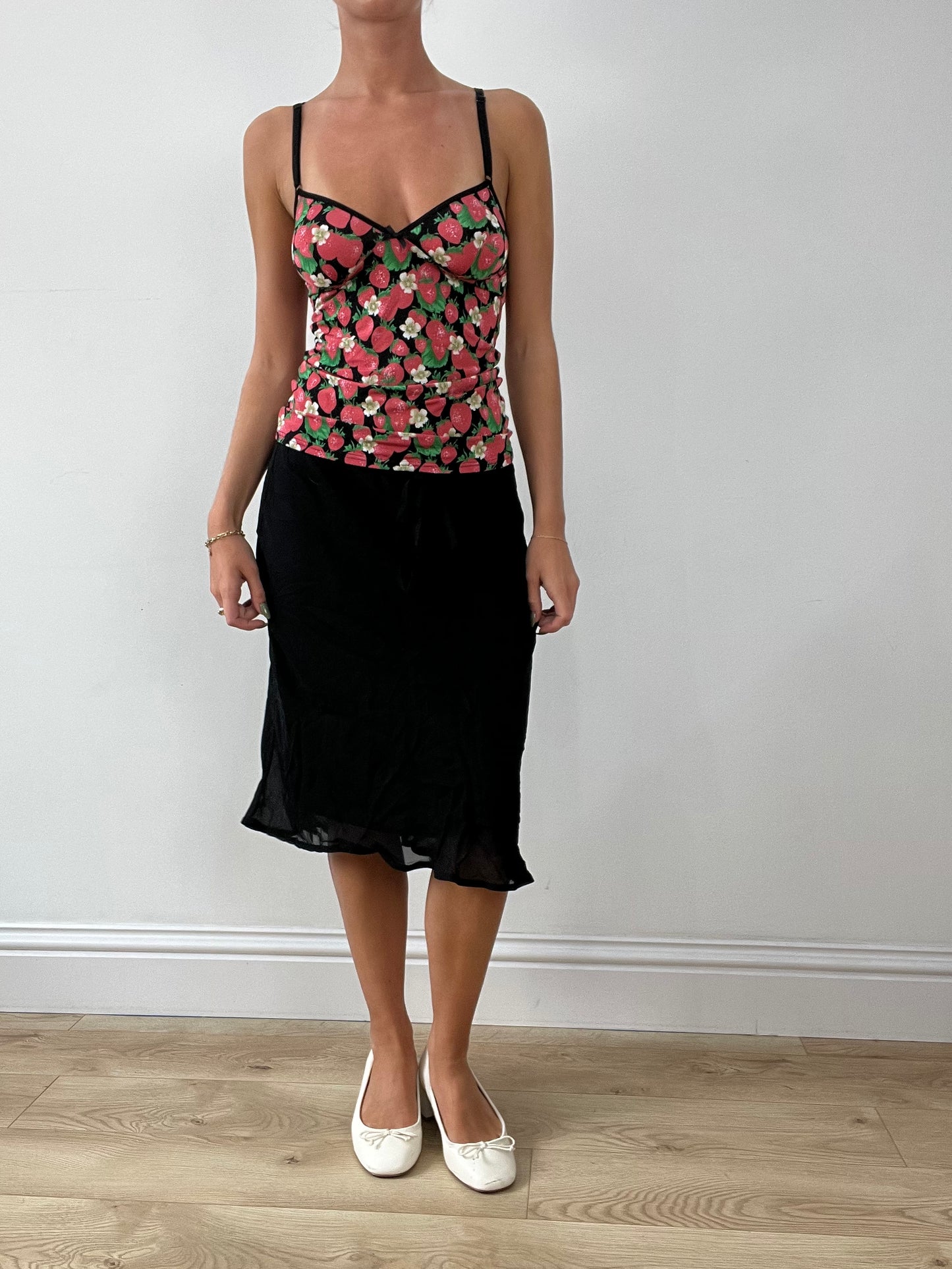 BEST PICKS | small black dolce & gabbana strawberry print cami