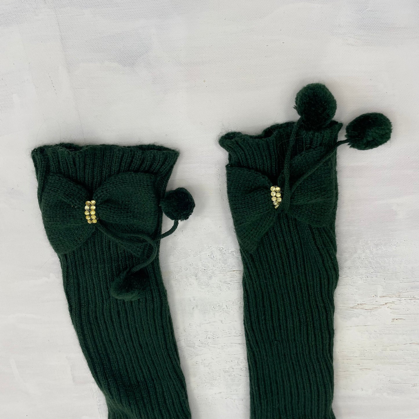 QUIET LUXURY DROP | green fingerless gloves with pom poms