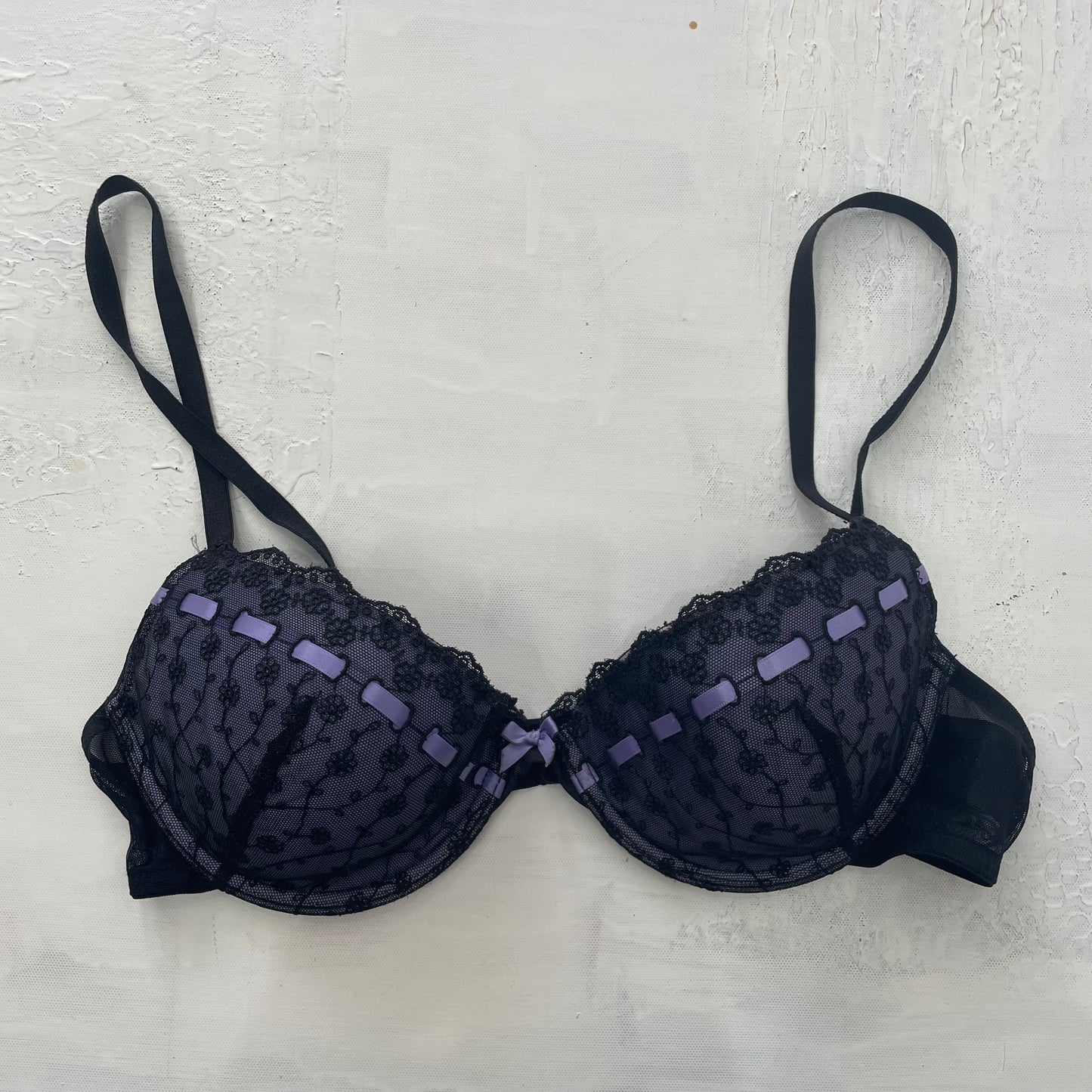 GRUNGE COQUETTE DROP | small black/purple padded bra with embroidery and ribbon detail