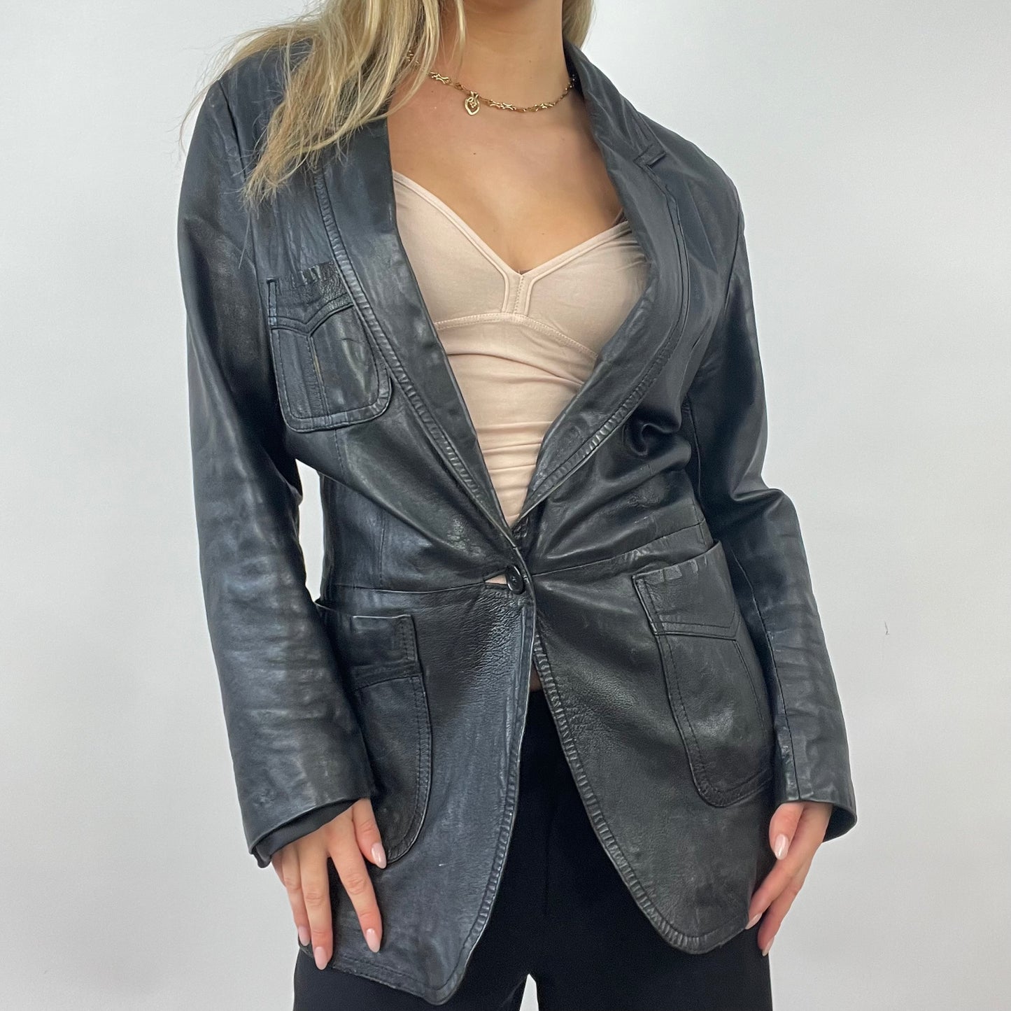 💚 QUIET LUXURY DROP | medium black faux leather blazer jacket