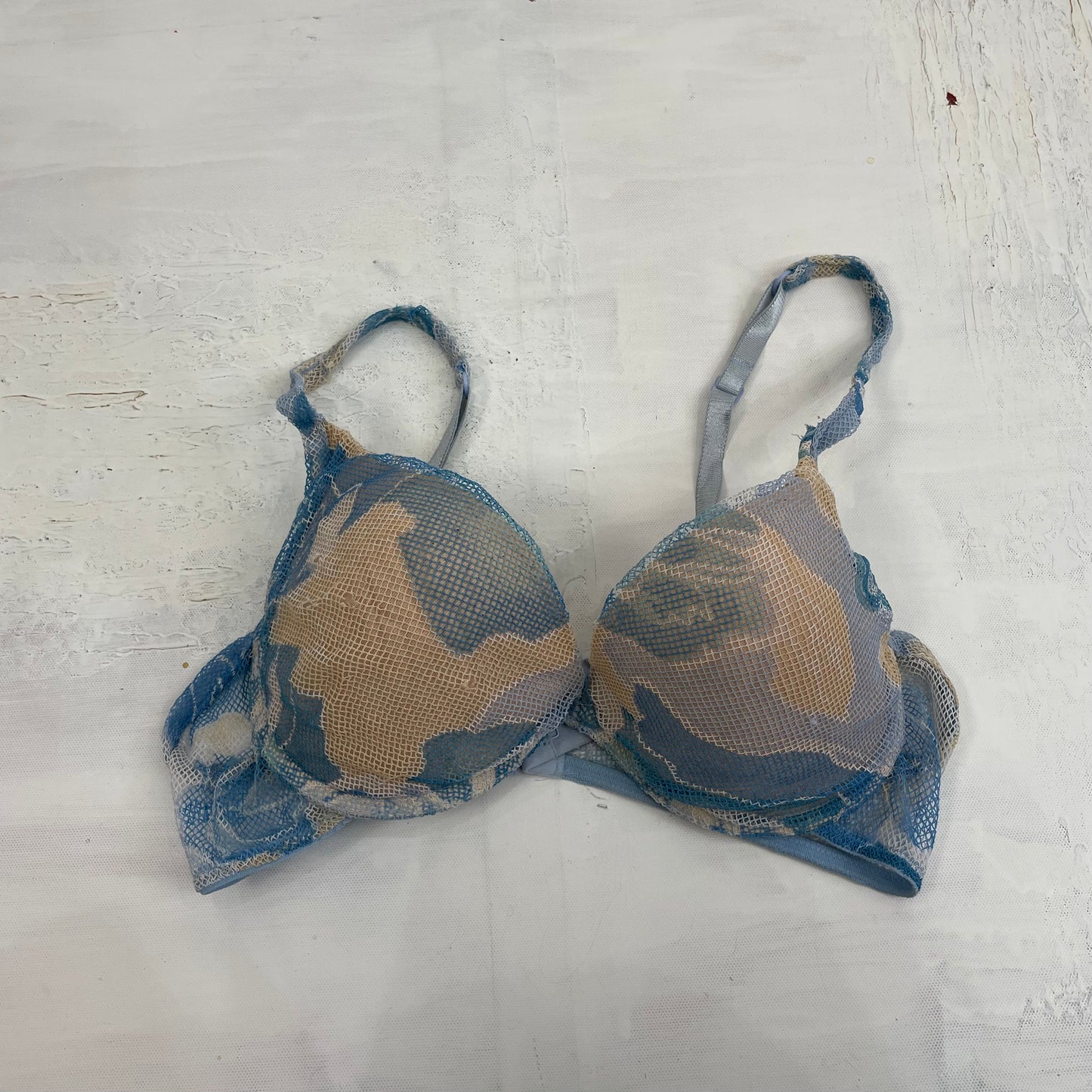 GORPCORE DROP | small blue and beige mesh patterned bra