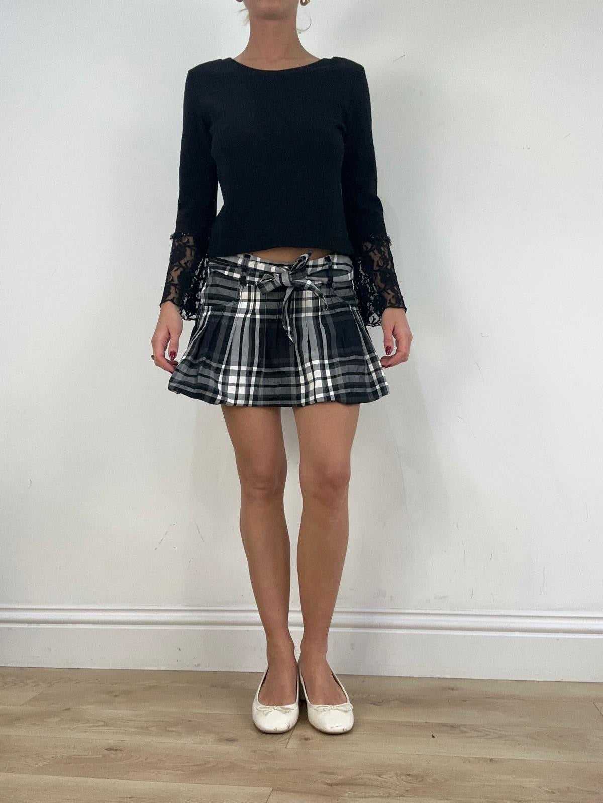 st patrick’s day | small black and white checkered pleated skirt