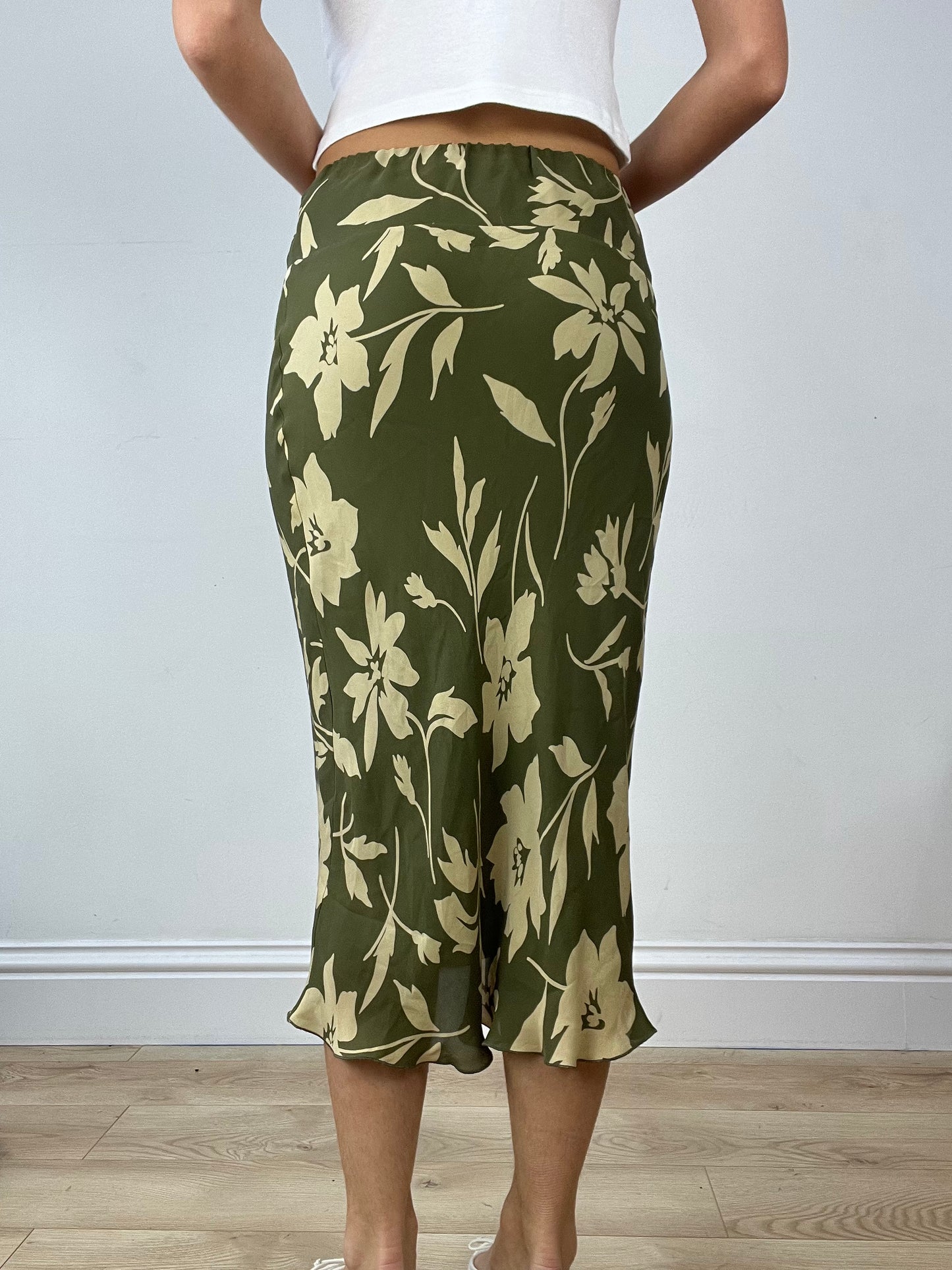 BUFFY THE VAMPIRE SLAYER | small green midi floral skirt