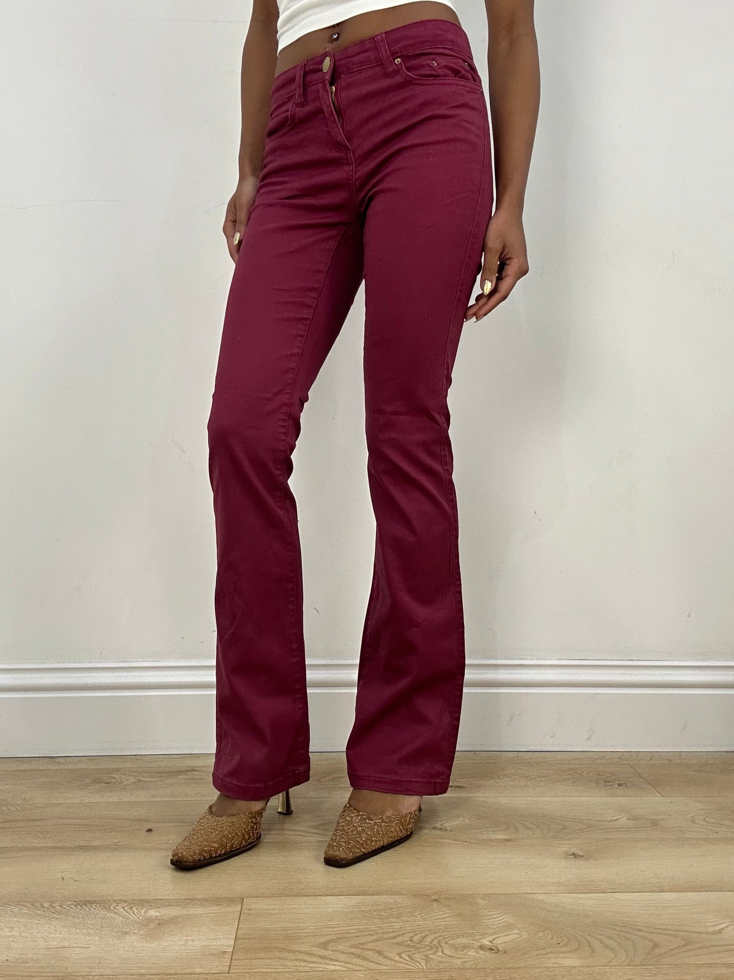 BEST PICKS | small burgundy red jeans