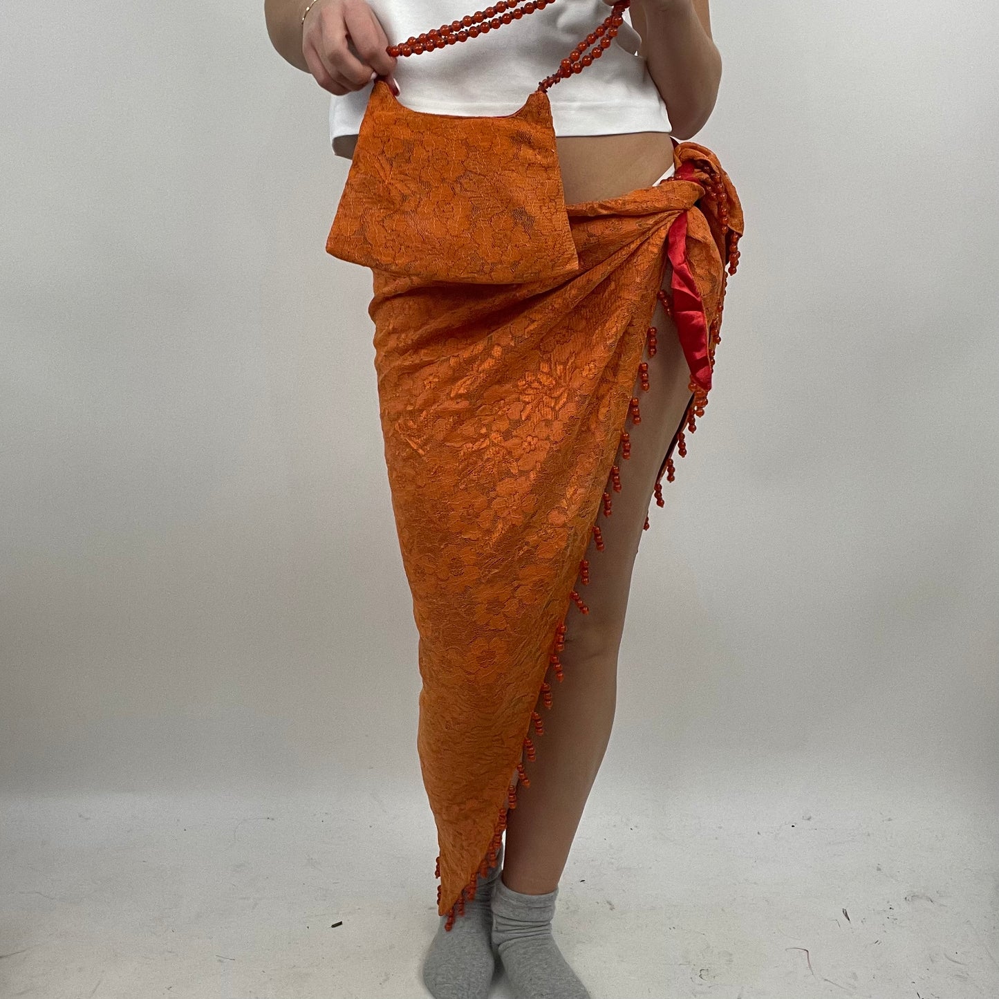 💻‼️ BEST PICKS | #2 orange lace sarong / shawl with red beads