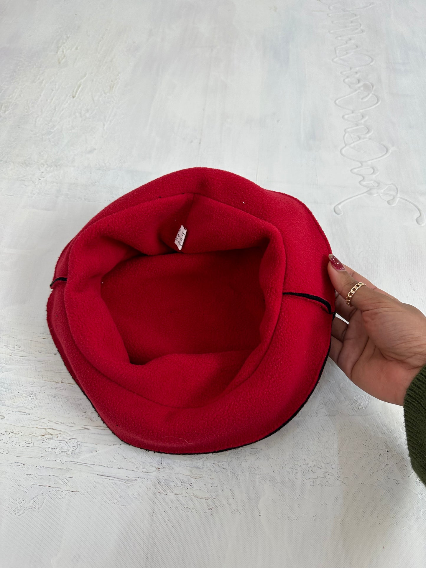 💻BEST PICKS | one size red and black reversible scarf and bucket hat