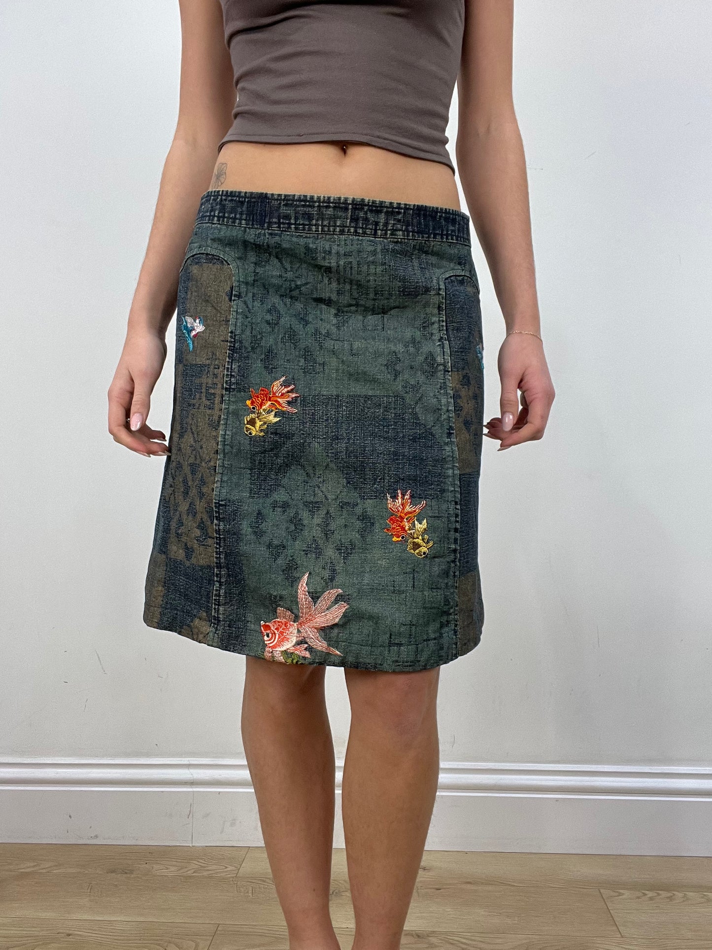 vintage edit eight | small denim dark wash custo barcelona midi skirt