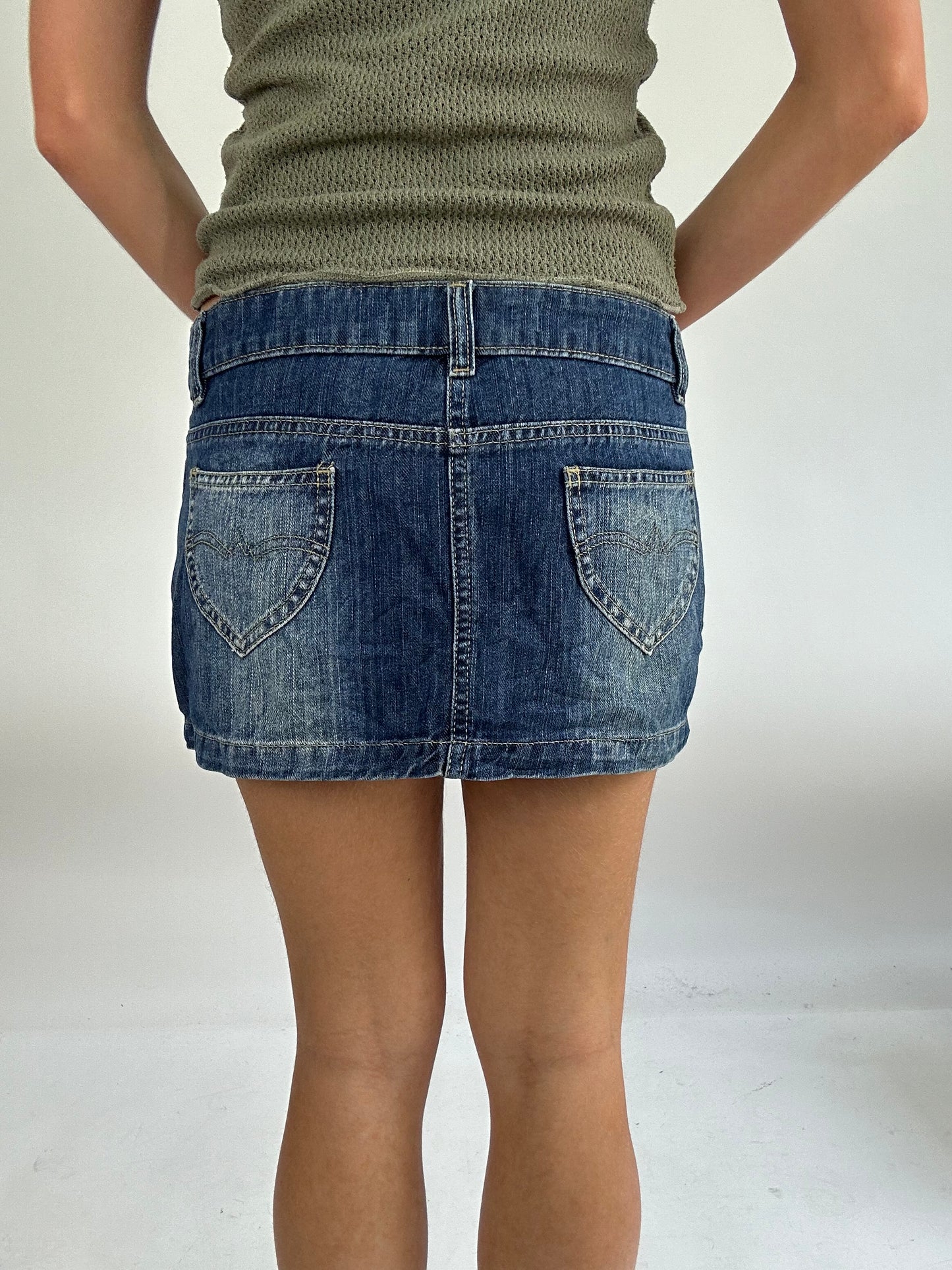 BRITISH SUMMER GIRL DROP | medium blue denim skirt with pockets