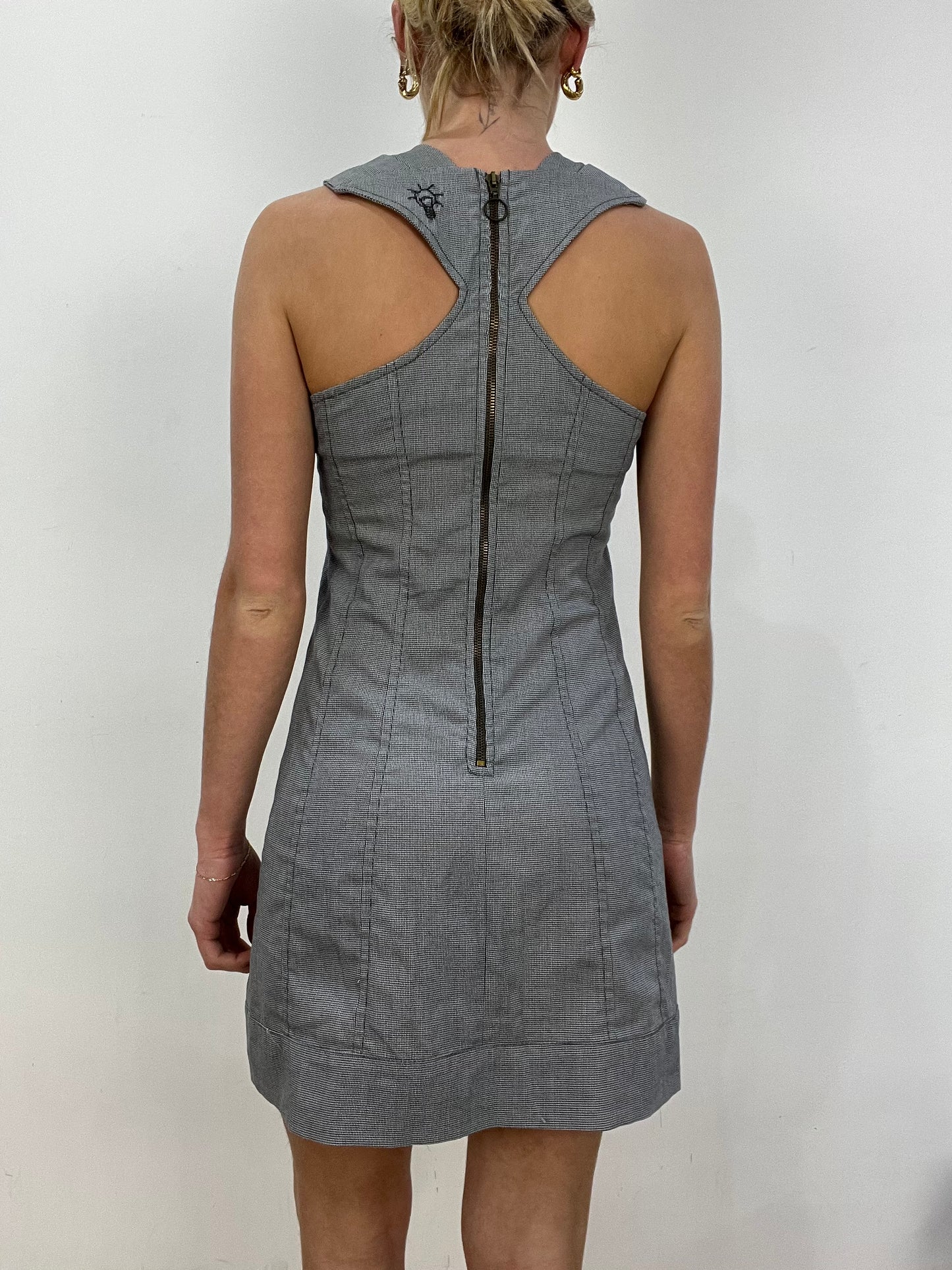 vintage edit nine | medium grey v neck dress