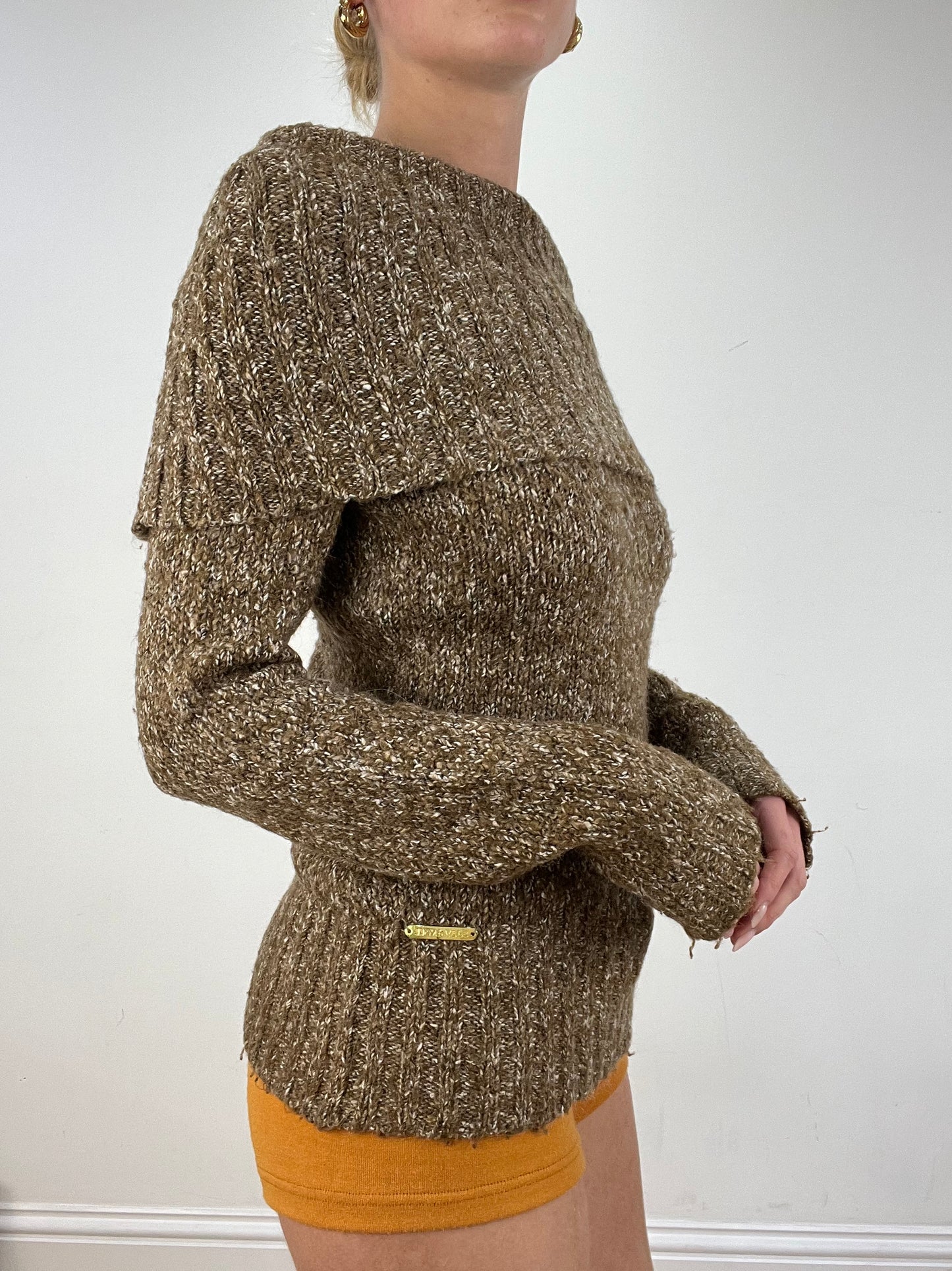 vintage edit nine: part two | small brown off the shoulder knitted jumper