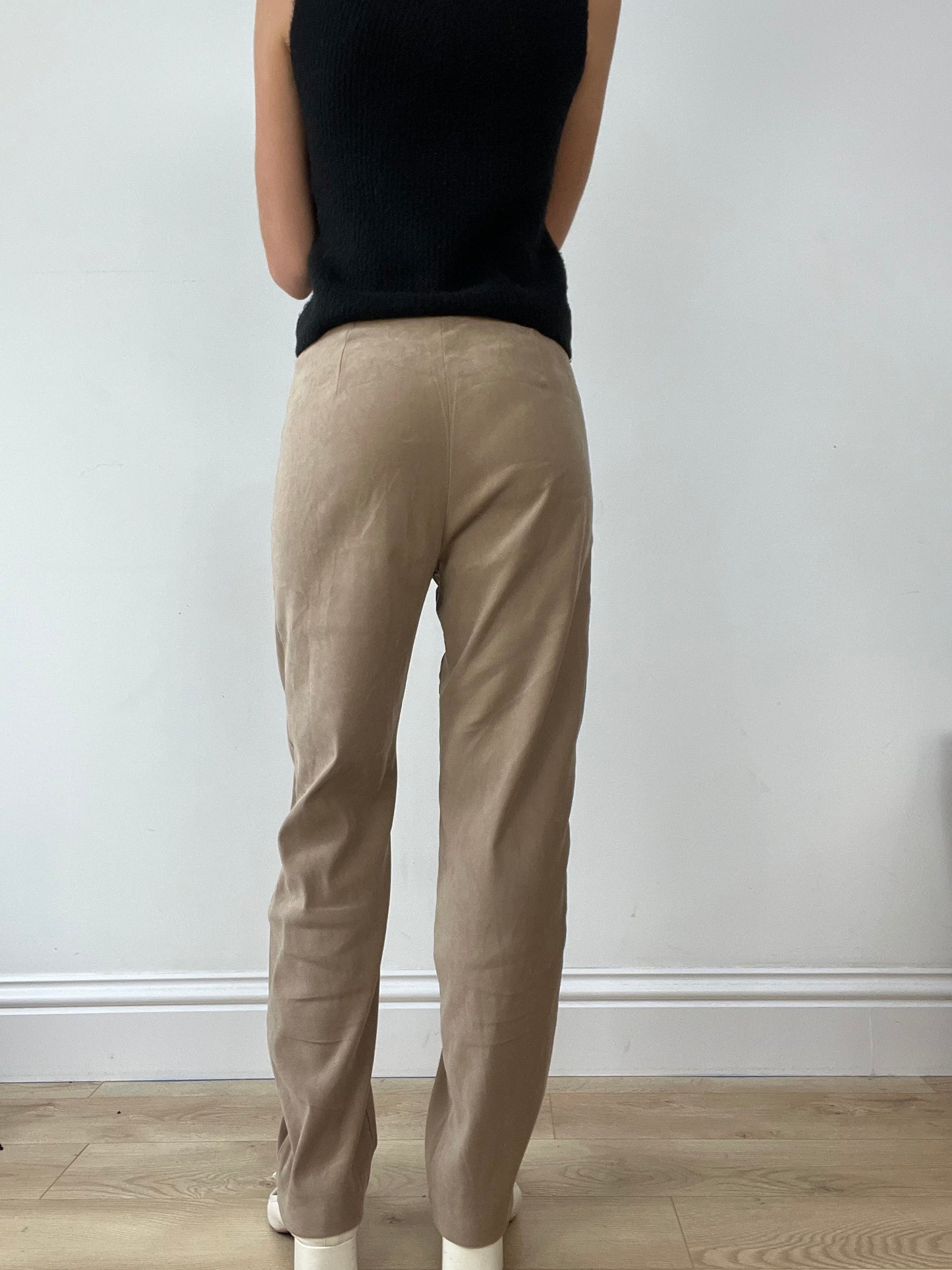 💚BUFFY THE VAMPIRE SLAYER | medium beige straight leg trousers