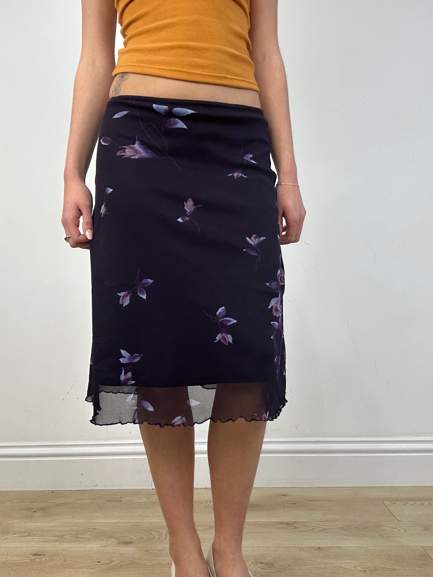 vintage edit: date night | small purple floral midi skirt