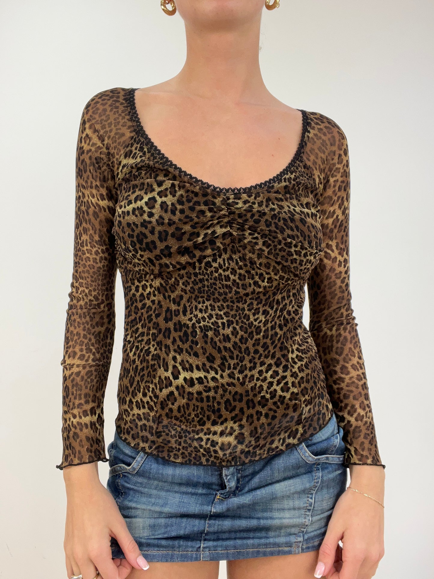 vintage edit four | small brown leopard print long sleeve top