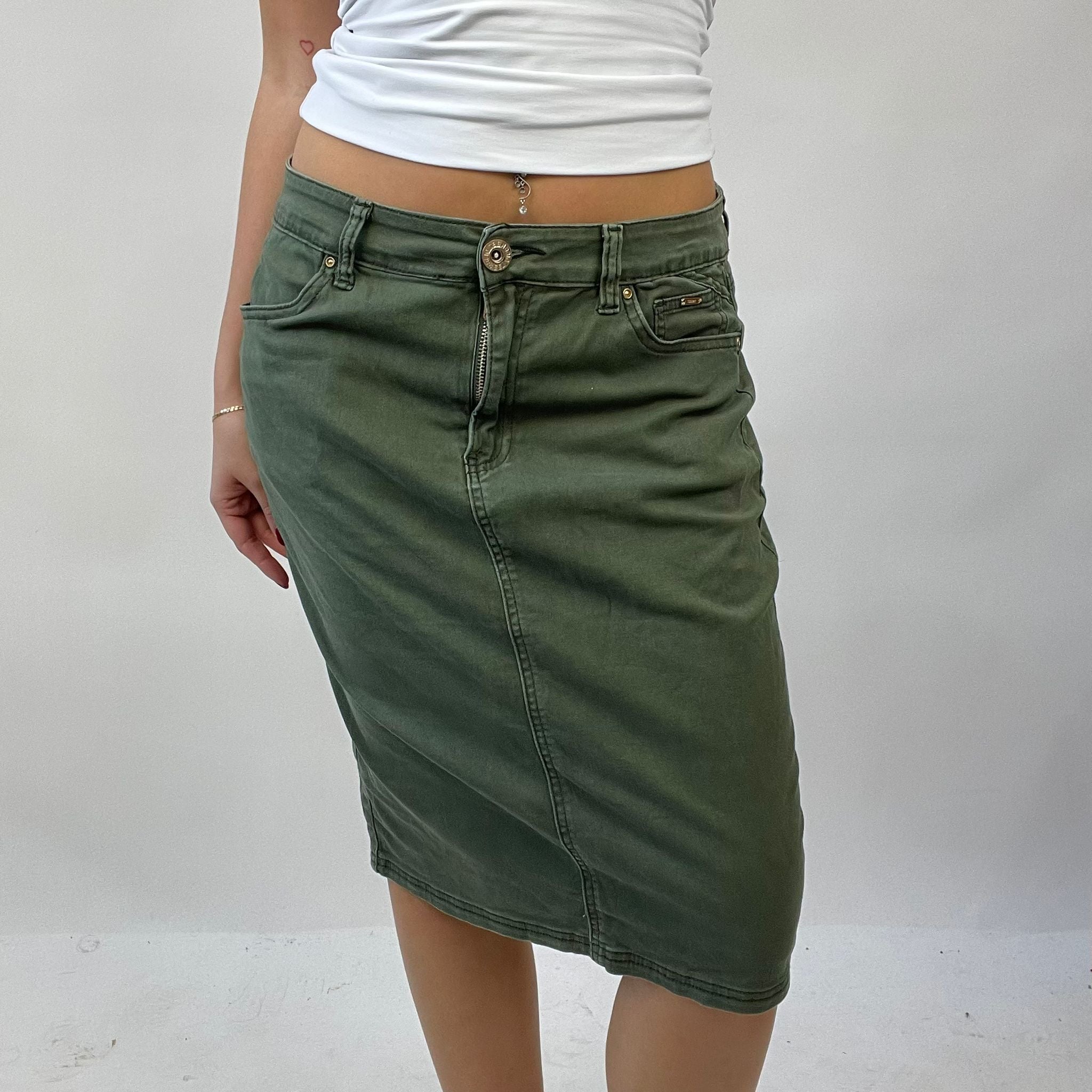 90s MINIMALISM DROP small green midi skirt