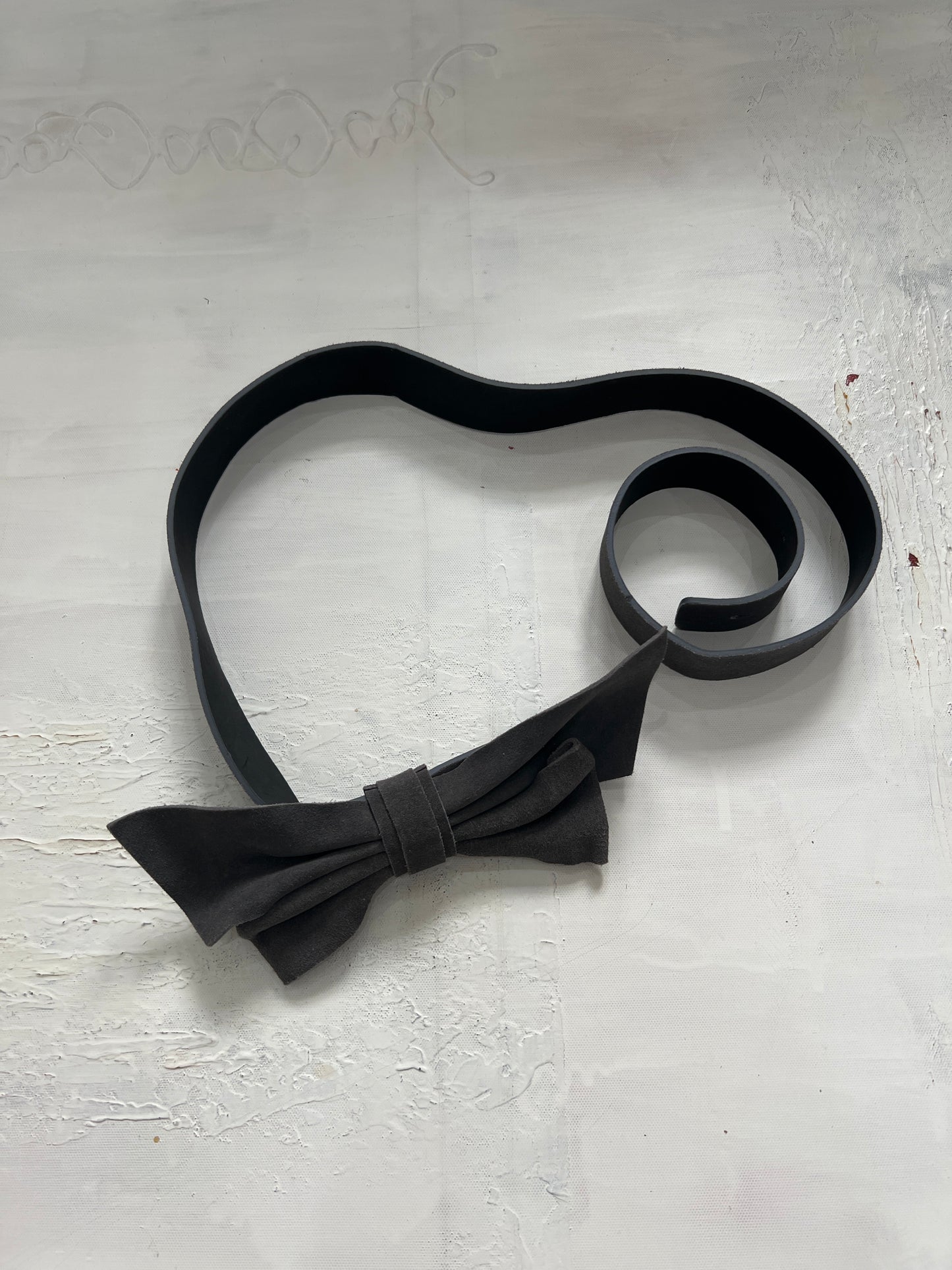 DINNER PARTY | grey suede bow belt