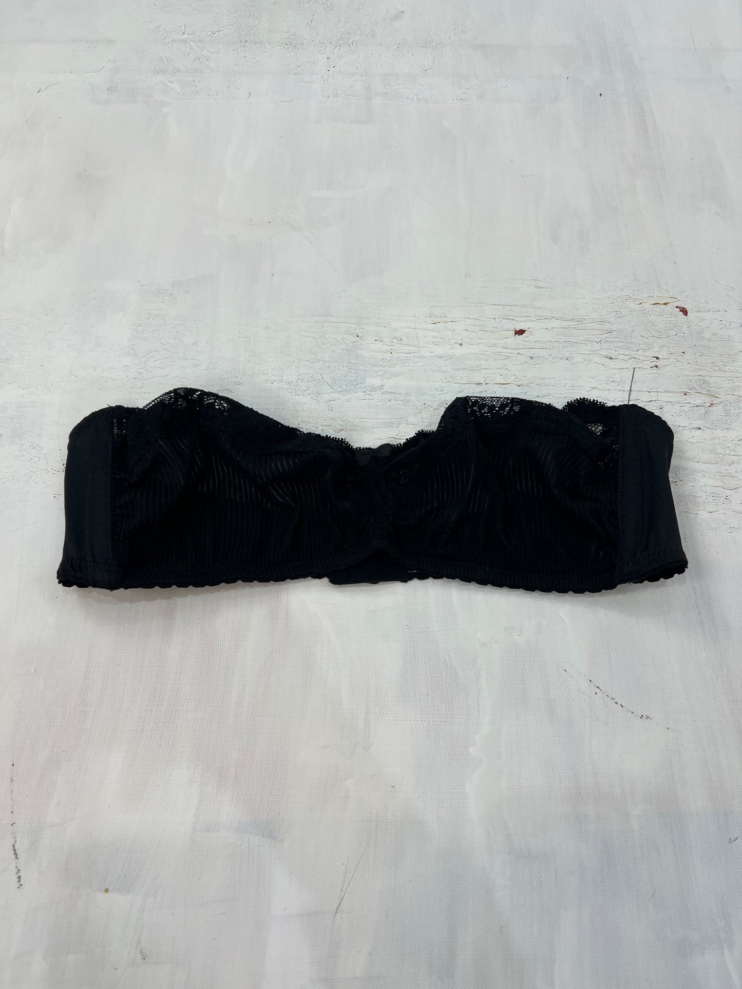 vintage edit: date night | small black lace bandeau bra