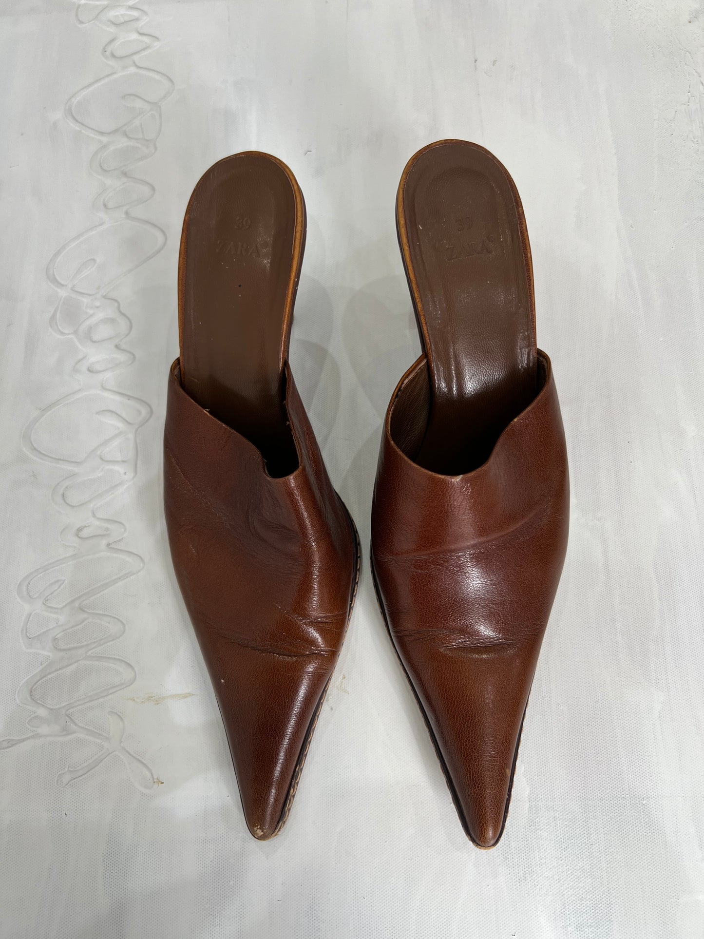 OFFICE GIRLIE | uk 5.5 brown zara heels / mules