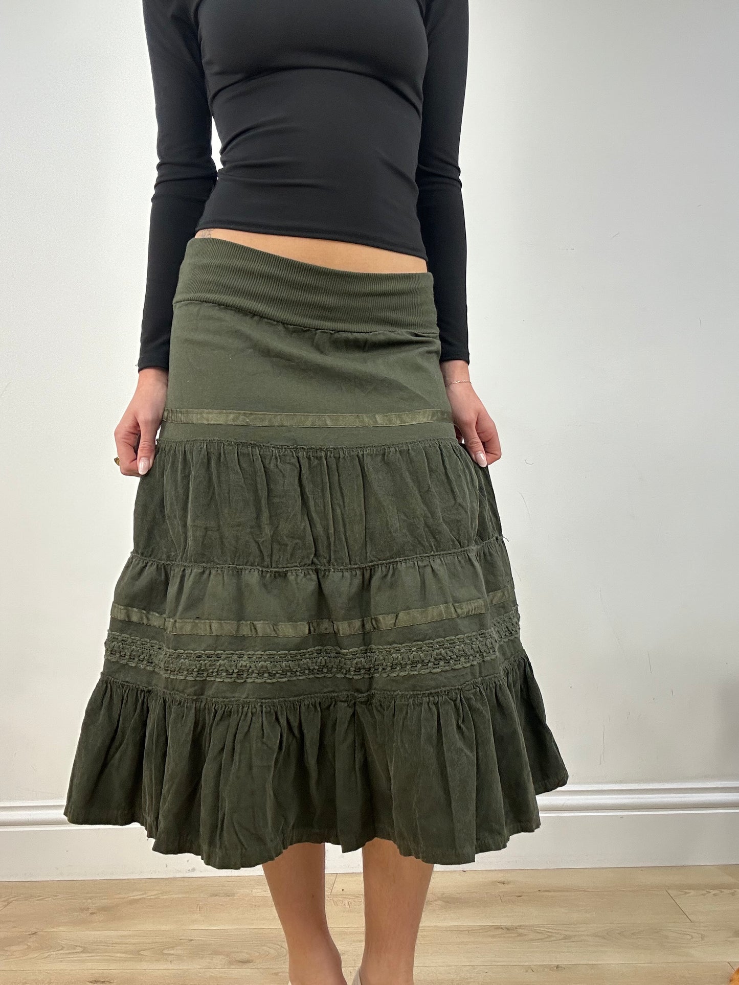 vintage edit nine: part two | small khaki layered midi skirt