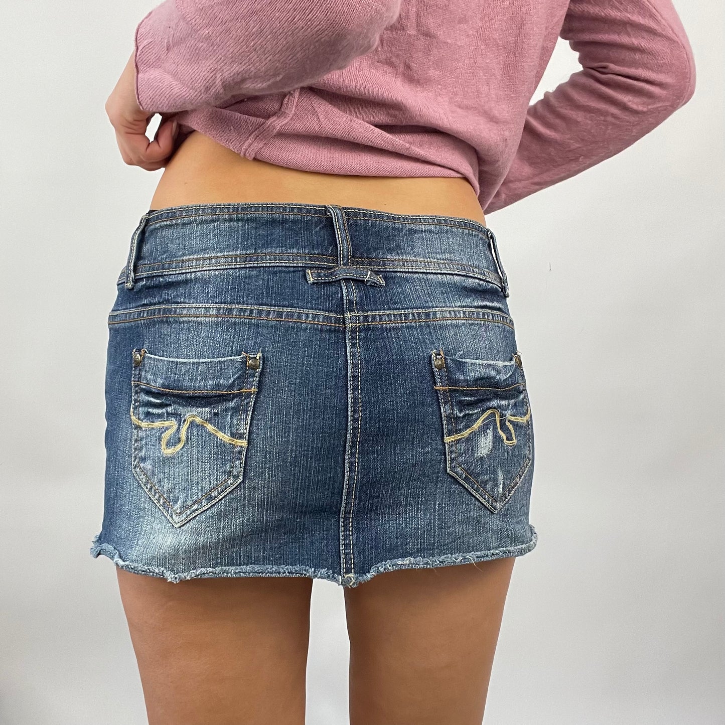 GIRL CORE DROP | small denim old label bershka distressed mini skirt