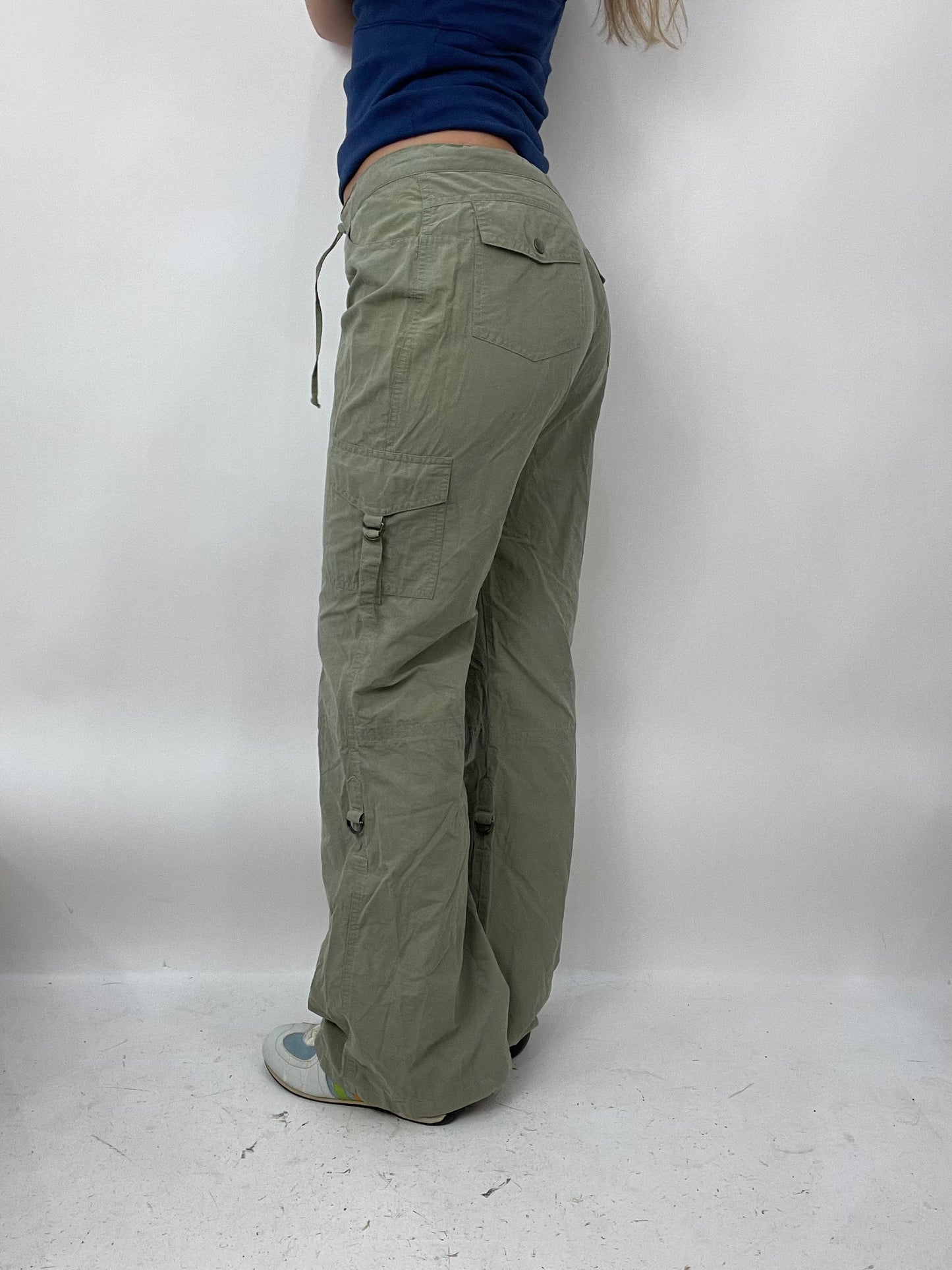 CITY BREAK DROP | medium green cargo trousers with drawstring